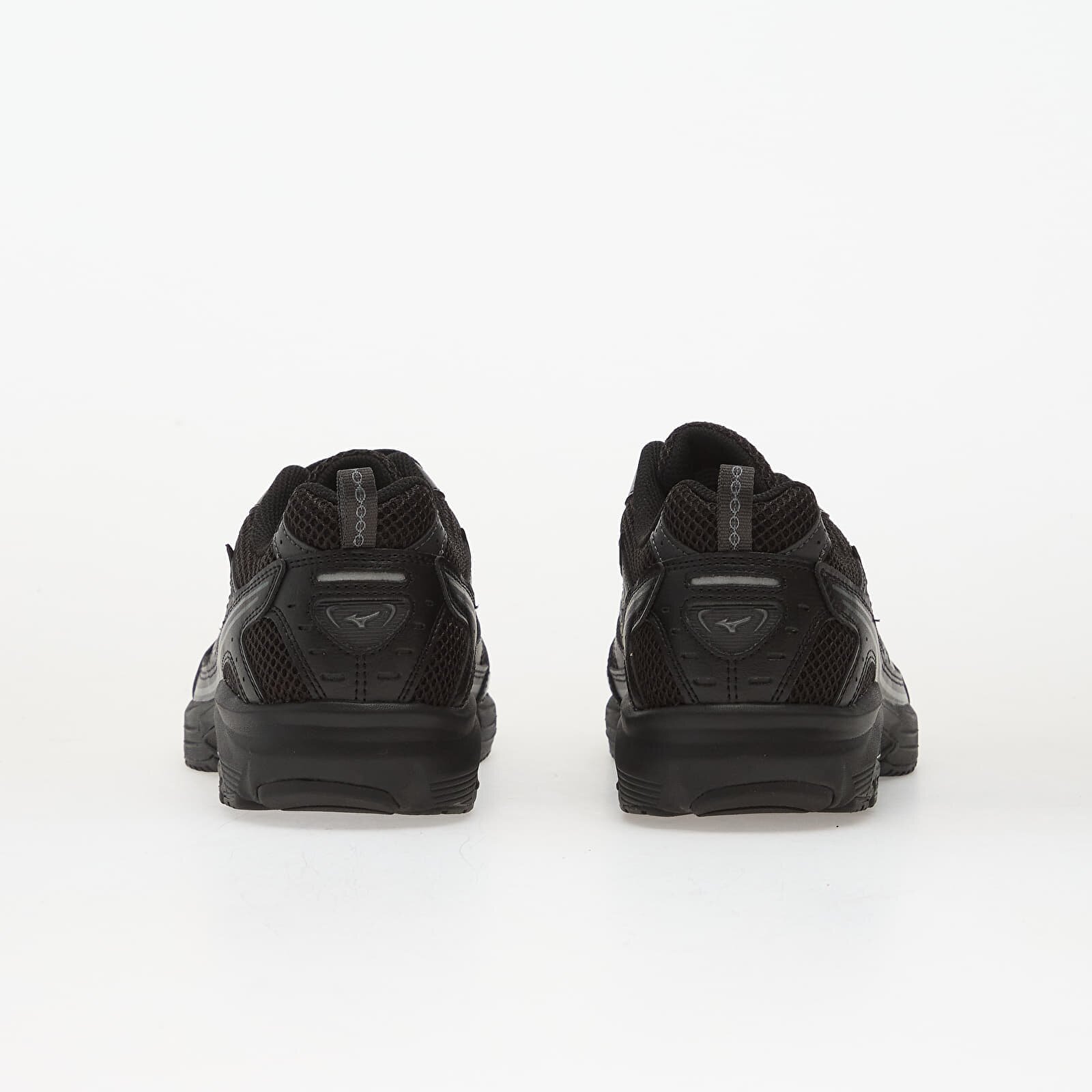 Mizuno Сникърси MXR Black