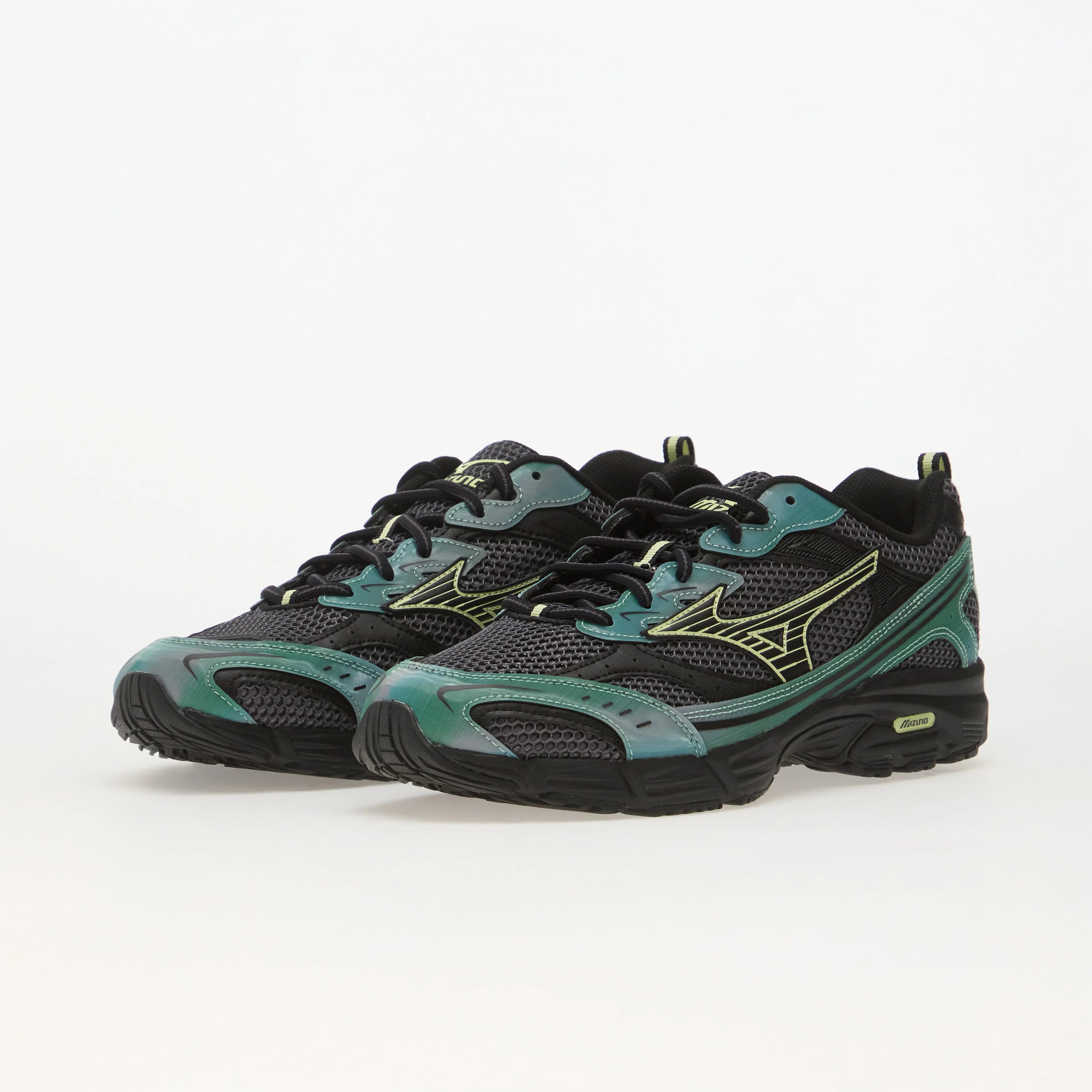 Mizuno Сникърси MXR Lenticular Iron Gate/ Grossular Green/ Black