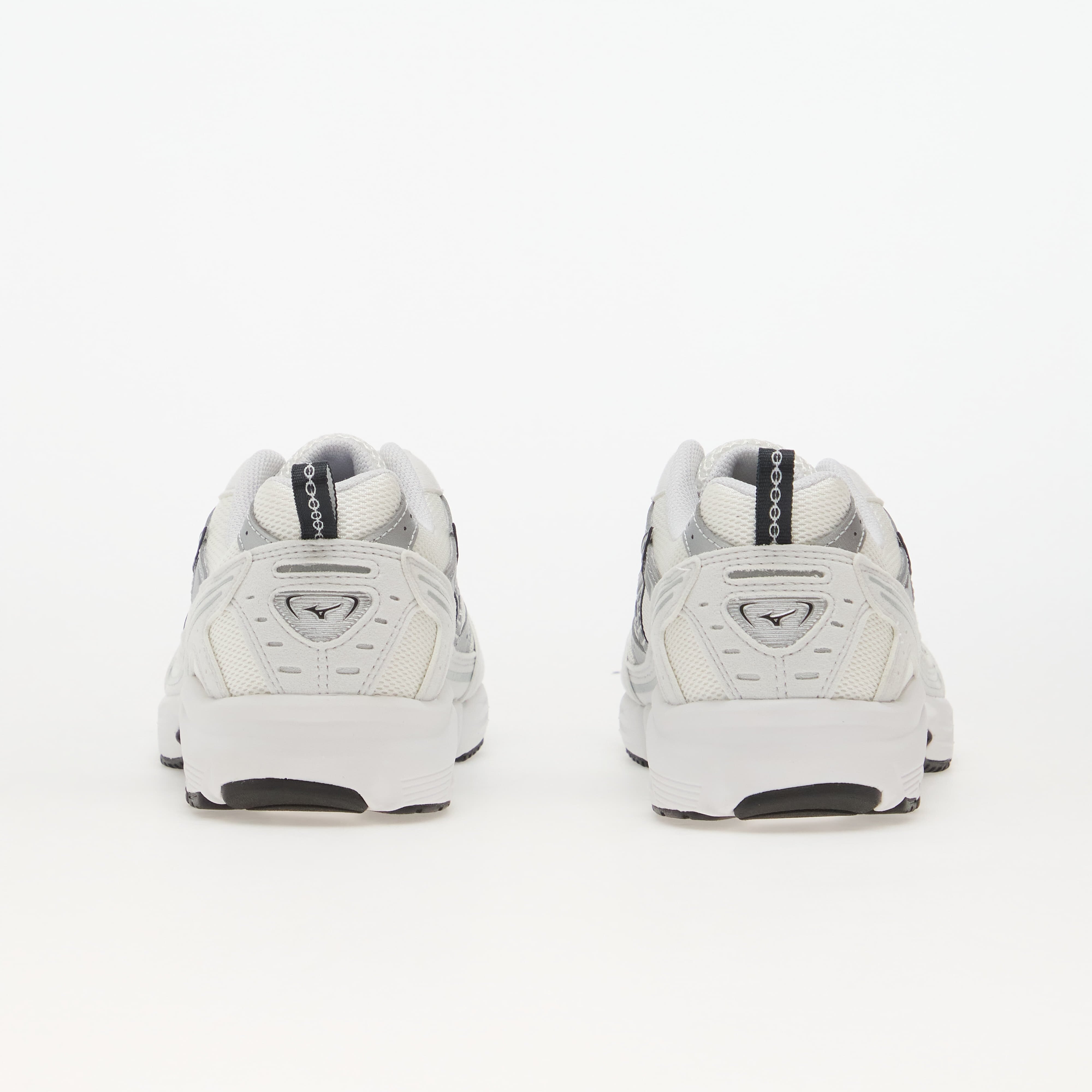 Mizuno Сникърси MXR Suede Snow White/ Carbon/ Port Royale