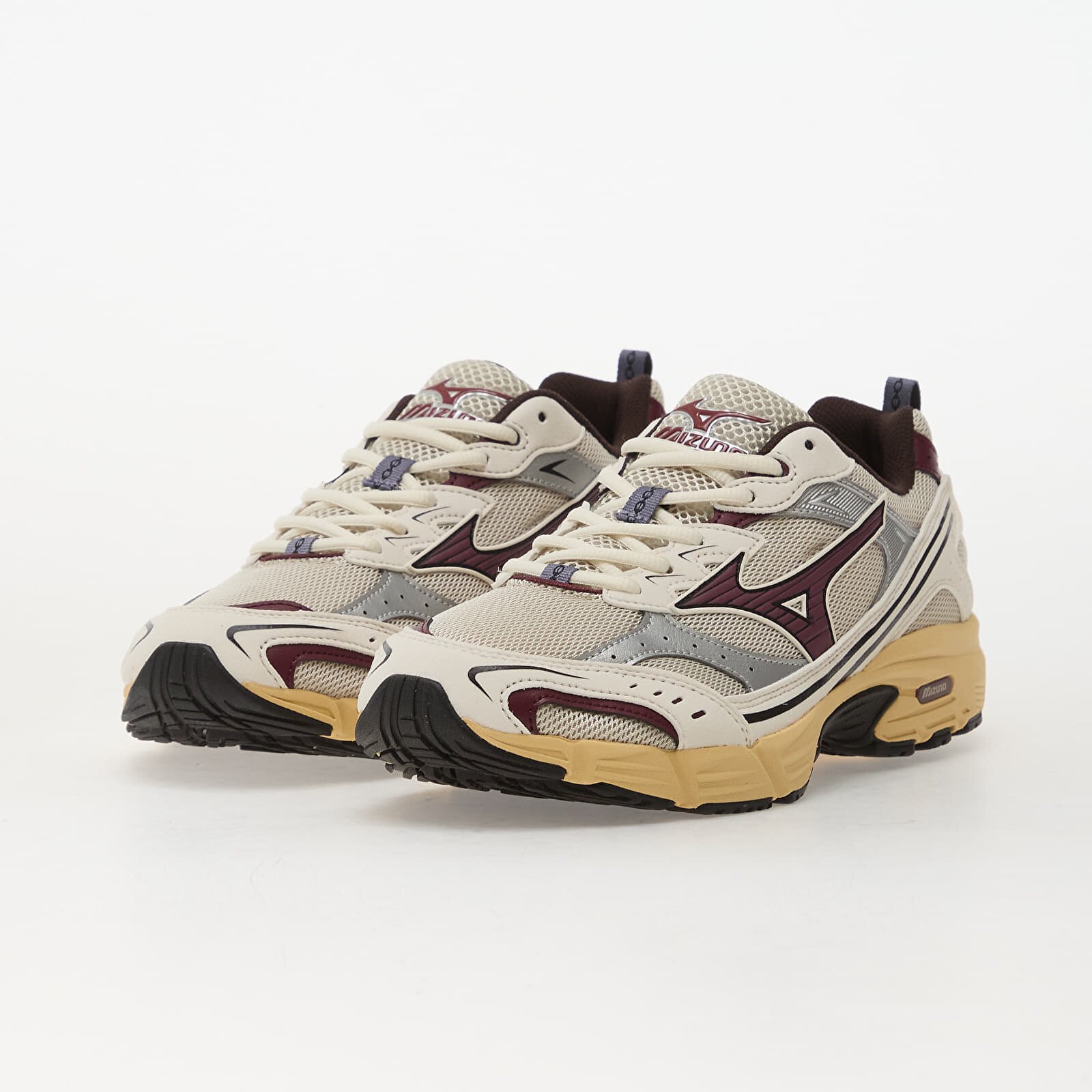 Mizuno Сникърси Mxr (U) Summer Sand/ Fig/ Pristine