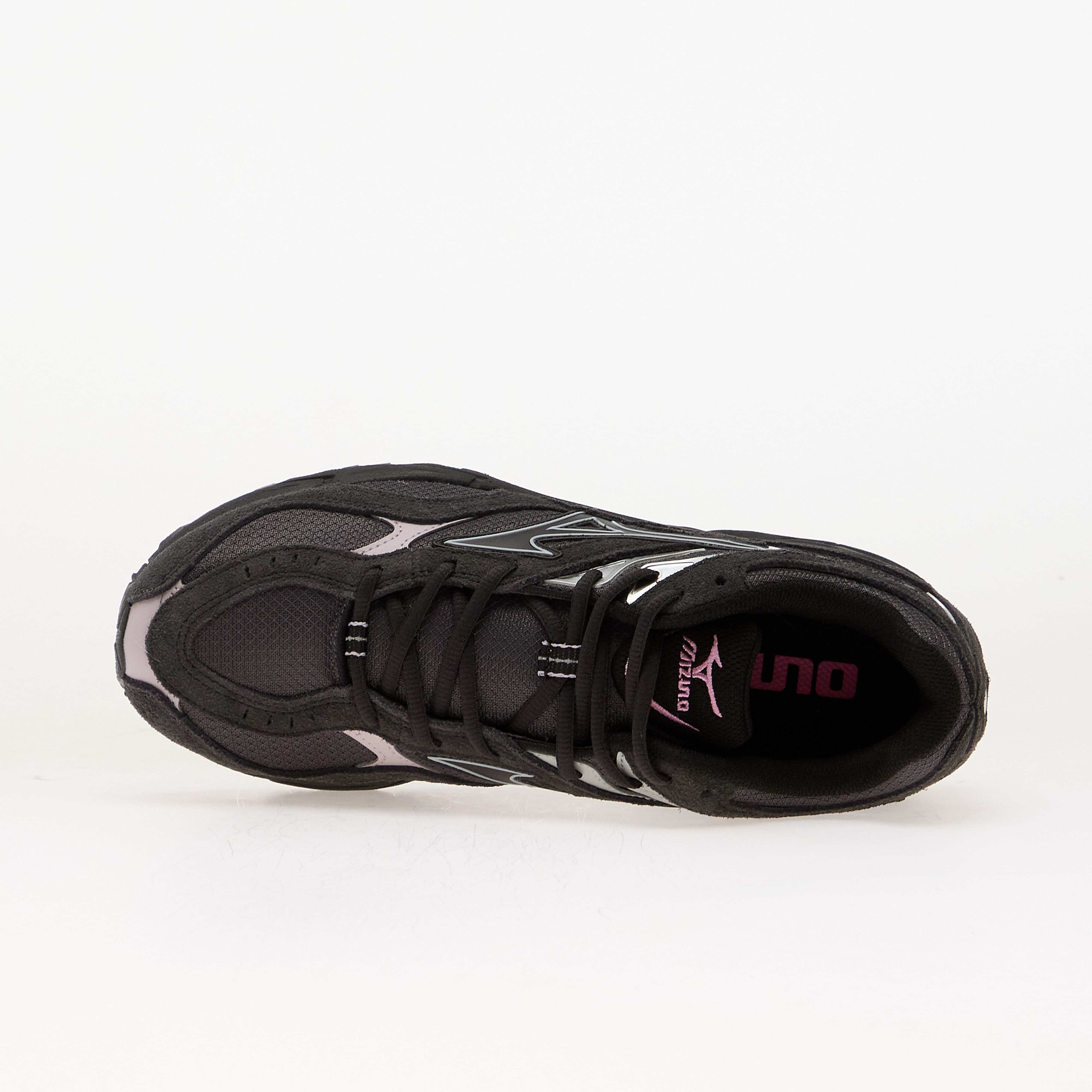 Mizuno Сникърси Wave Mustang LS Suede Blackened Pearl/ Black/ Spring Crocus