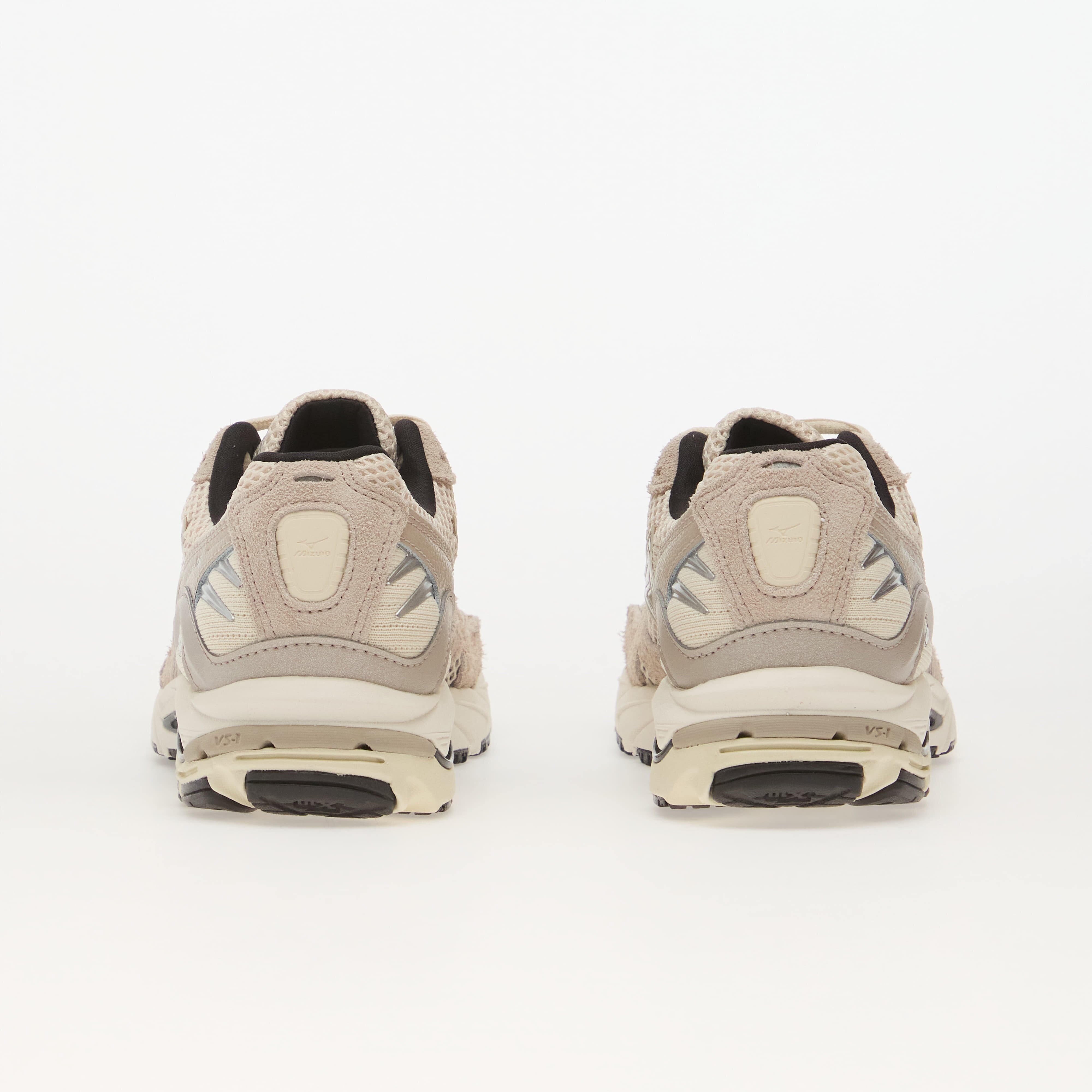 Mizuno Сникърси Wave Rider 10 Suede Summer Sand/ Simply Taupe/ Summer Sand