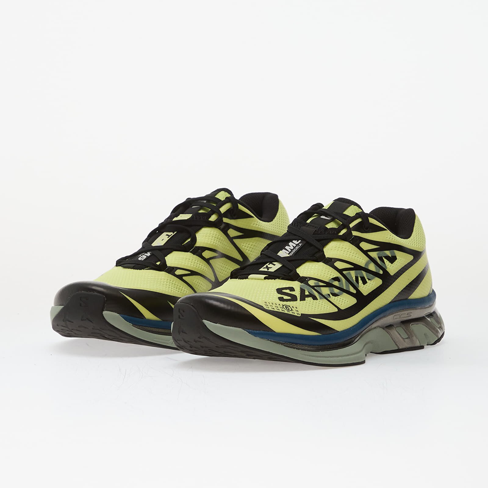 MM6 Maison Margiela Сникърси MM6 x Salomon Sneakers Wmn Sunny Lime/ Black/ Green Milieu