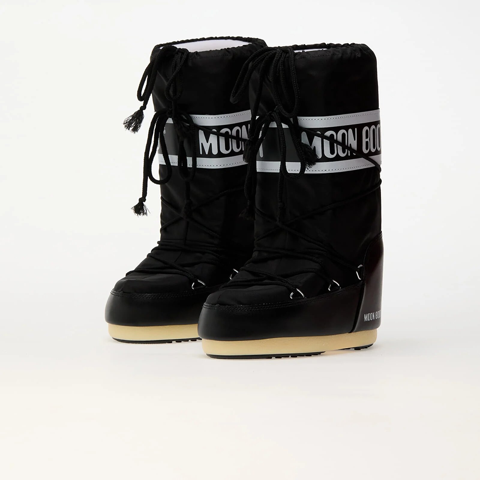 Moon Boot Обувки Icon Nylon Black