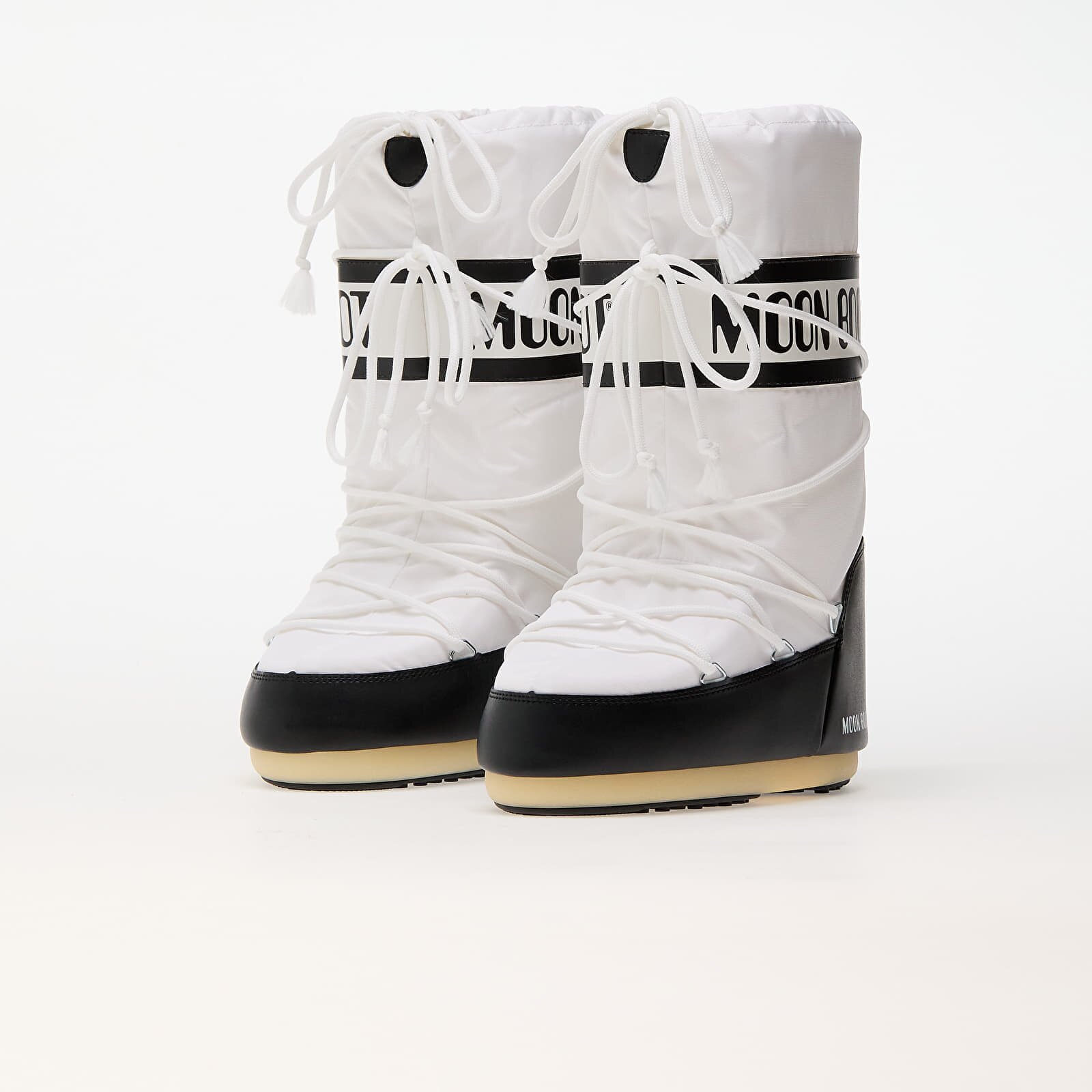 Moon Boot Обувки Icon Nylon Black/White