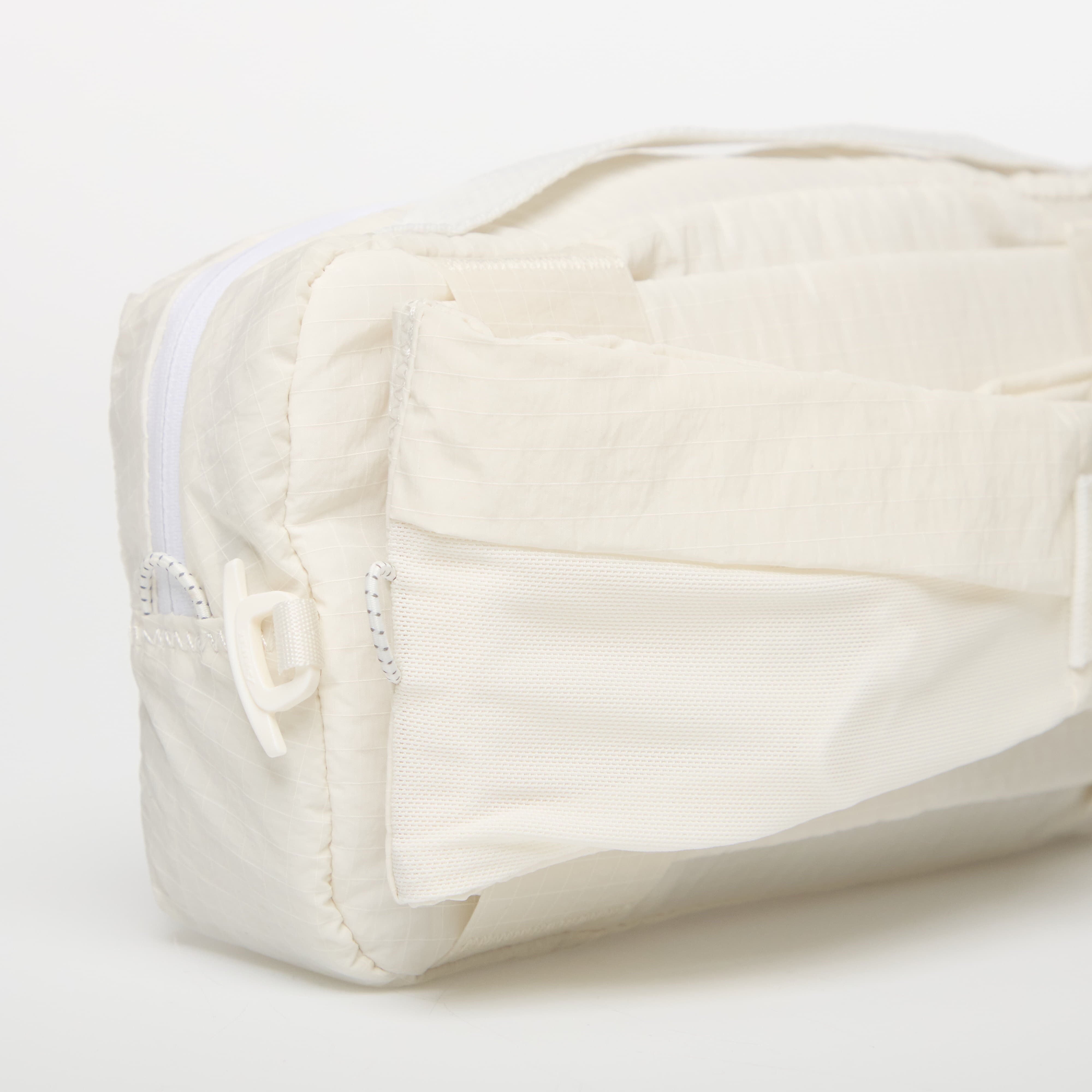 New Balance Чантичка за кръста n Sling Belt Sea Salt