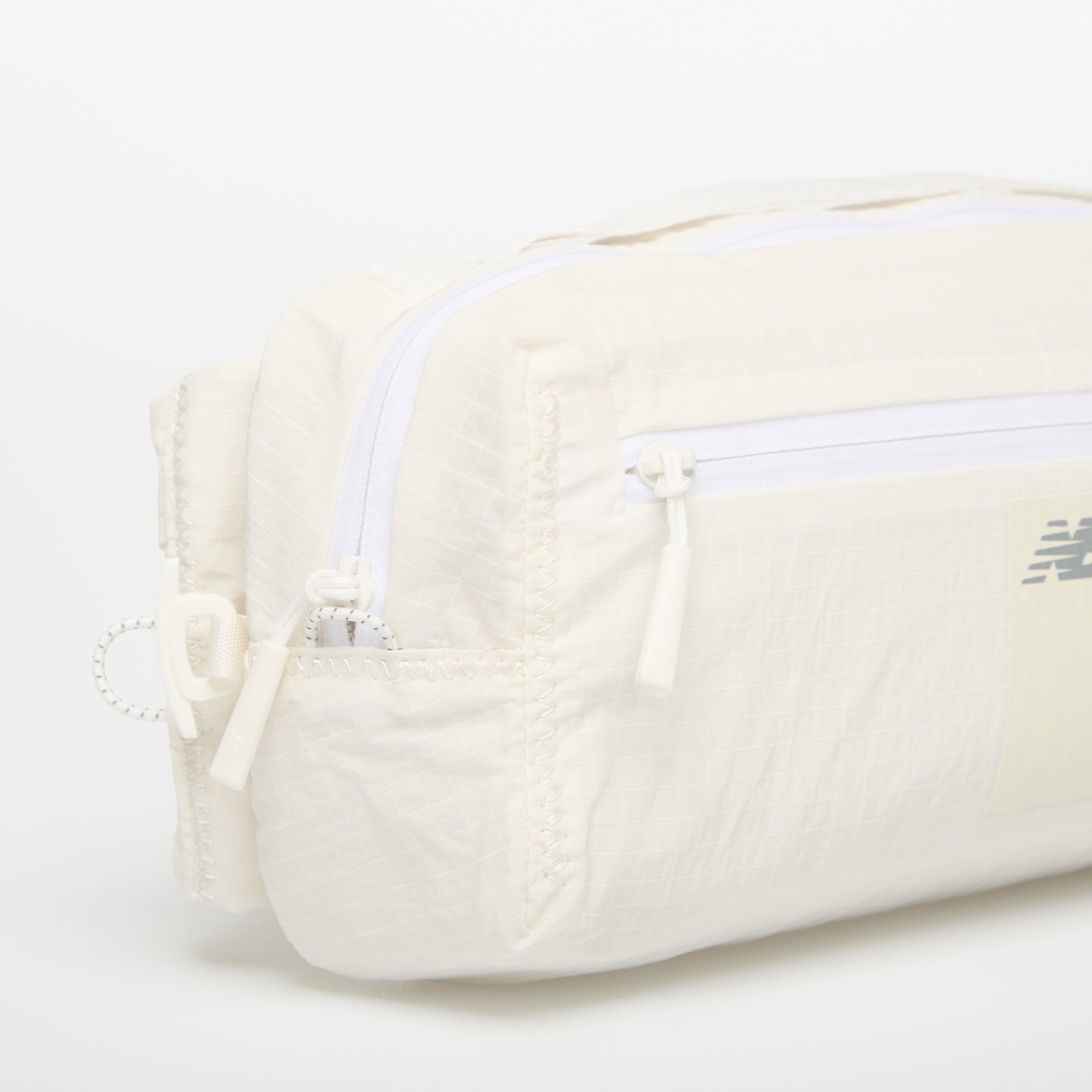 New Balance Чантичка за кръста n Sling Belt Sea Salt