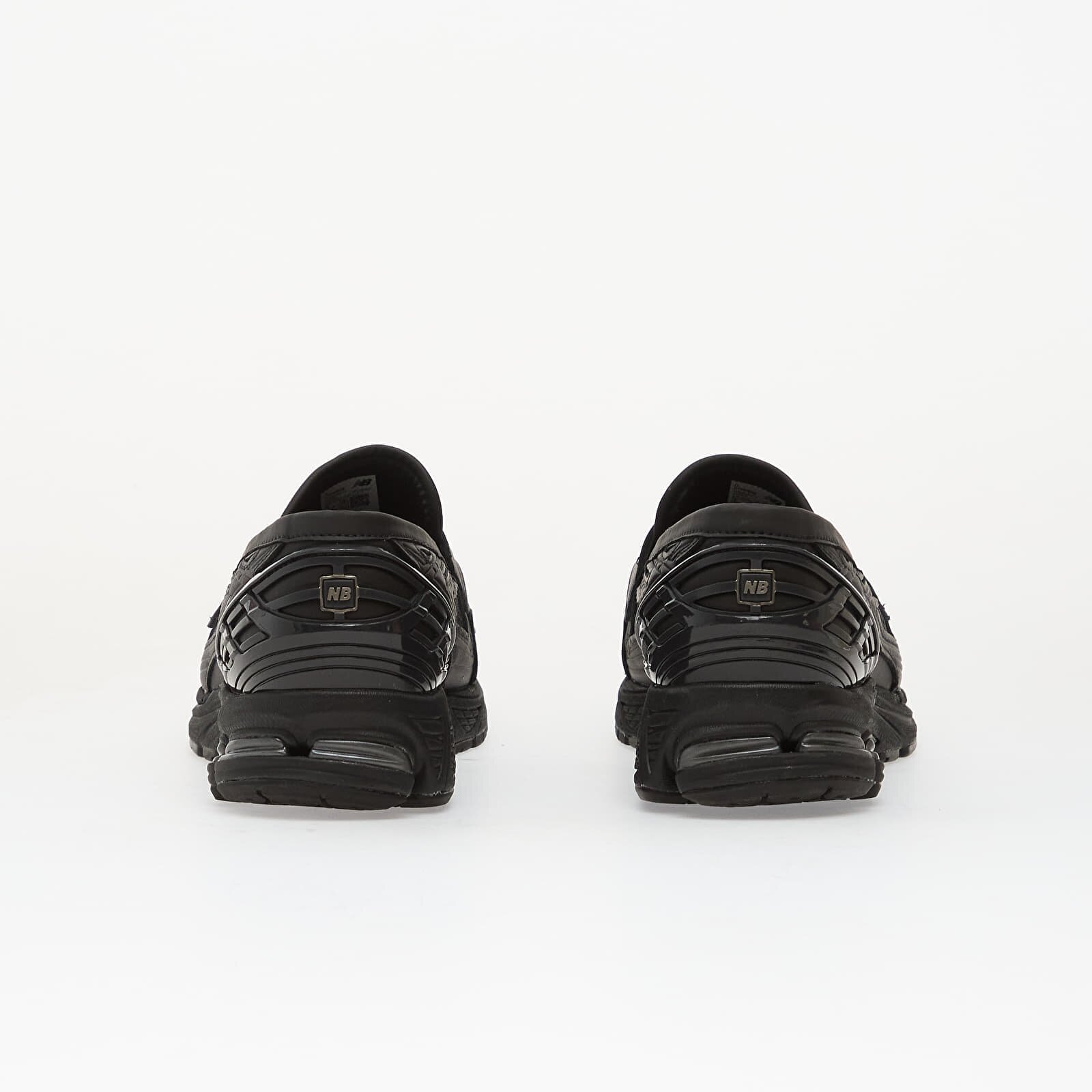 New Balance Обувки 1906L Black