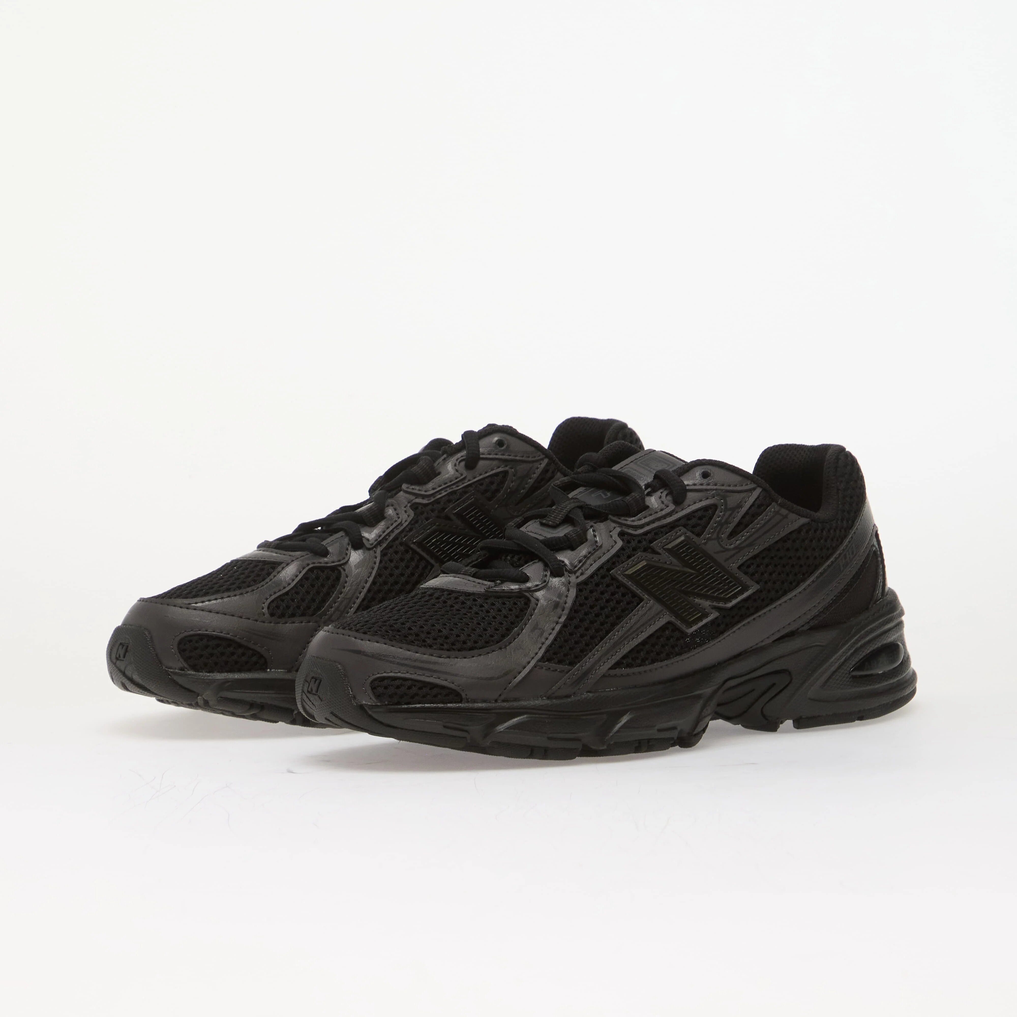 New Balance Обувки 740 Kids Black Cement/ Black Bo
