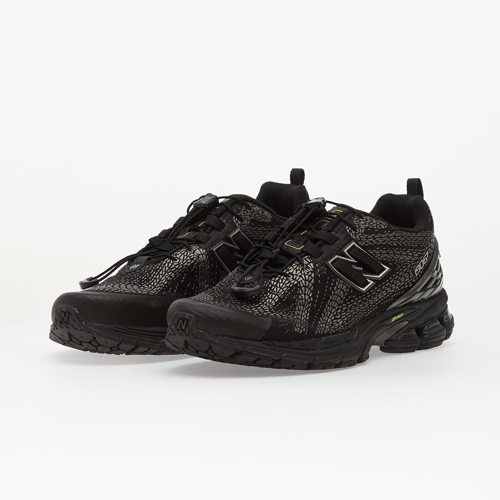 New Balance Сникърси 1906 Black/ 103 White/ Alkaline Green