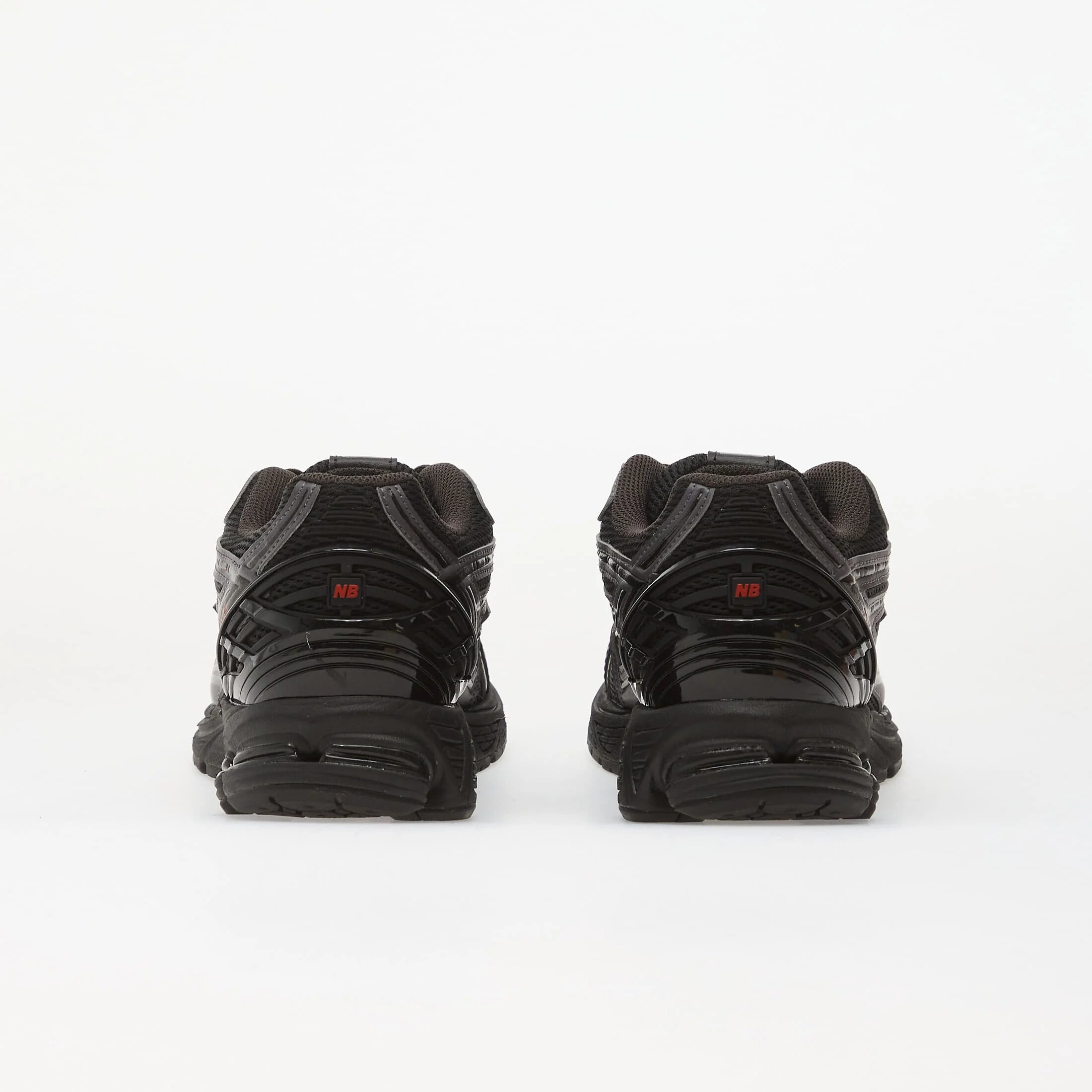 New Balance Сникърси 1906R Black/ Hot Tomato