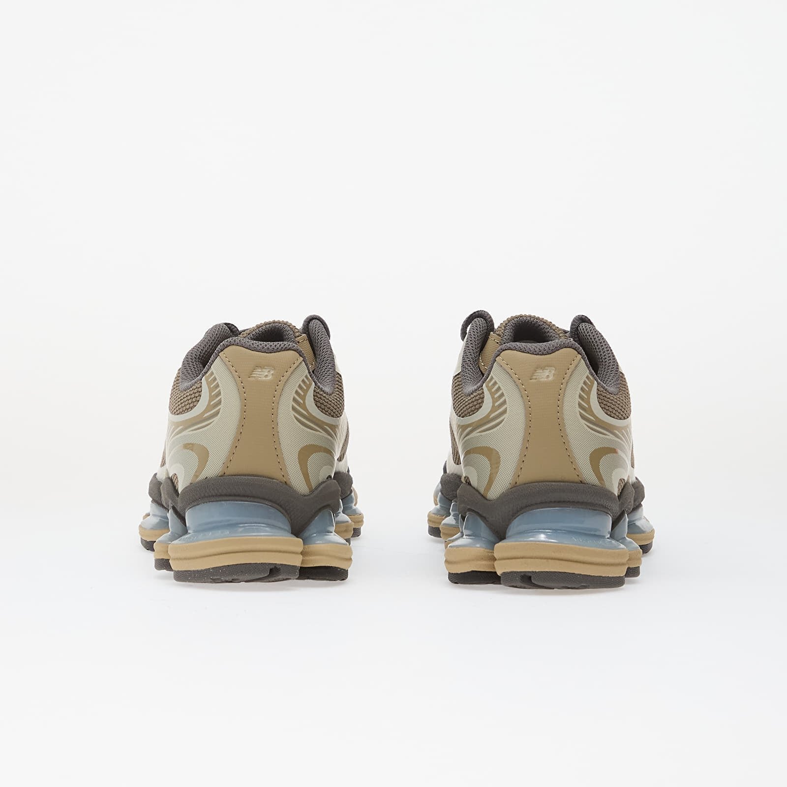 New Balance Сникърси 2000 Beige