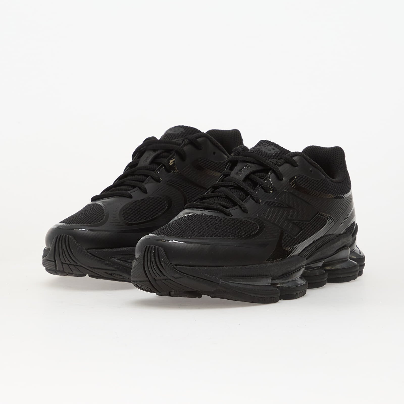 New Balance Сникърси 2000 Black/ Black Etb