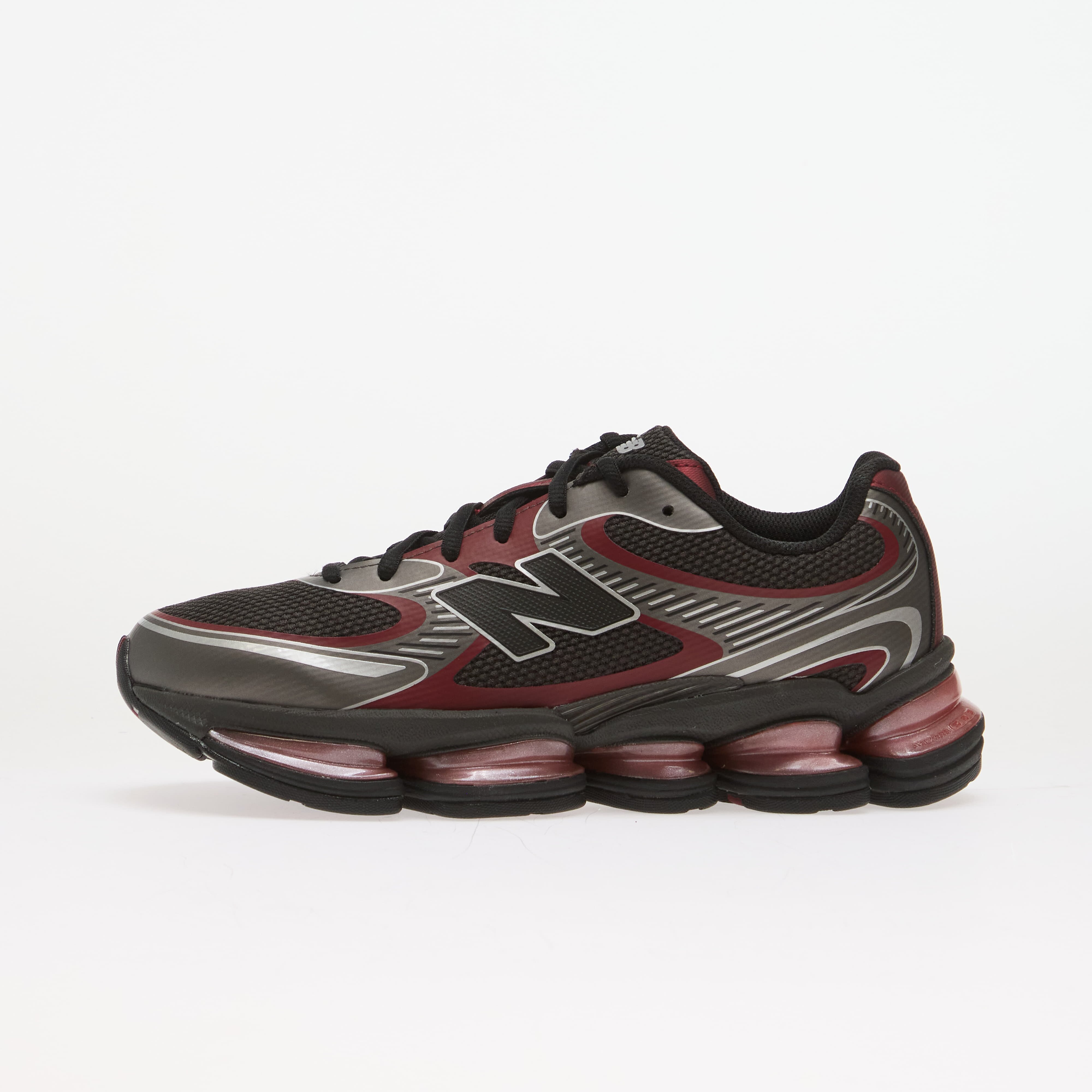 New Balance Сникърси 2000 Black Cement/ Podium Red