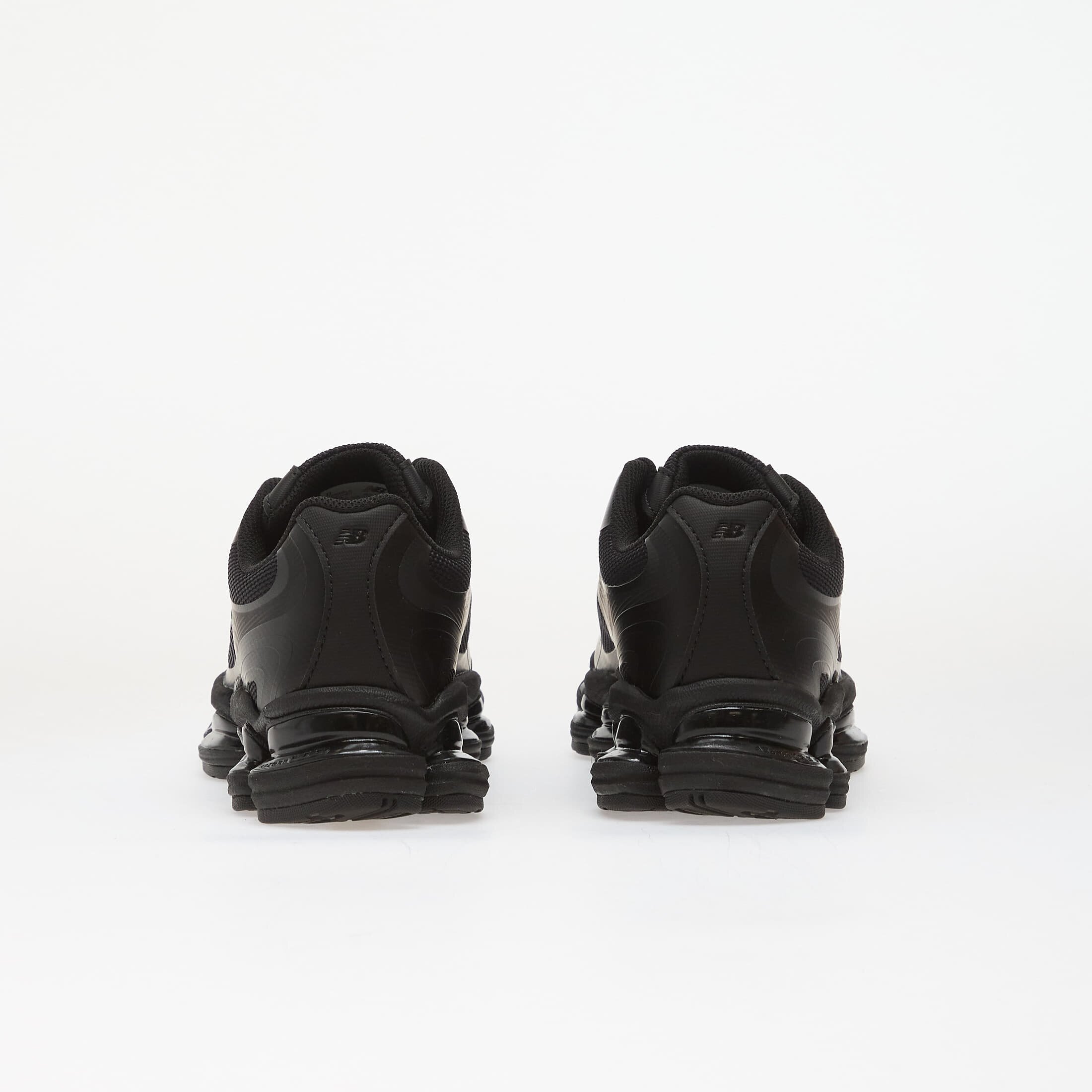 New Balance Сникърси 2000 Black/ White