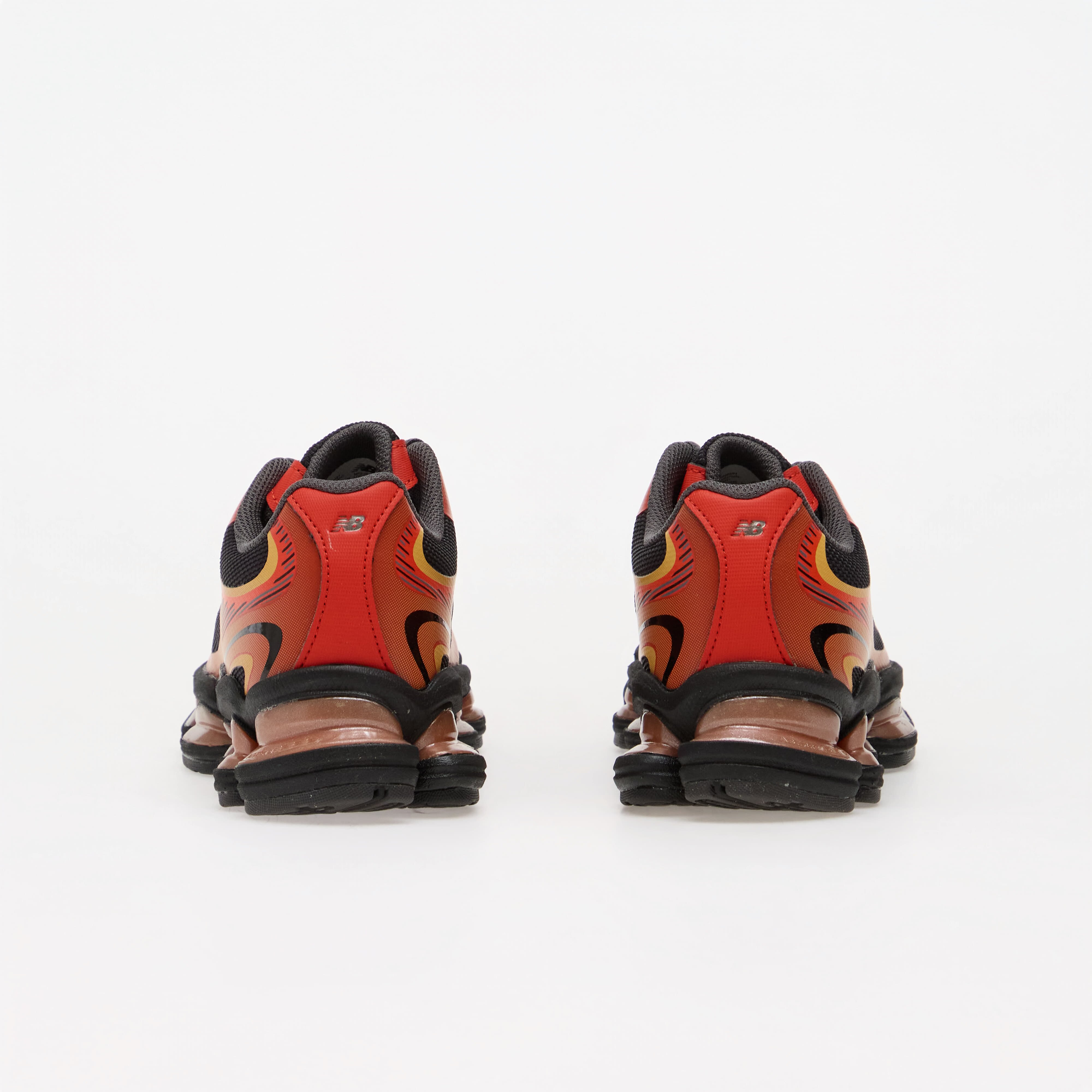 New Balance Сникърси 2000 Neo Flame/ Gumdrop/ Neo Flame