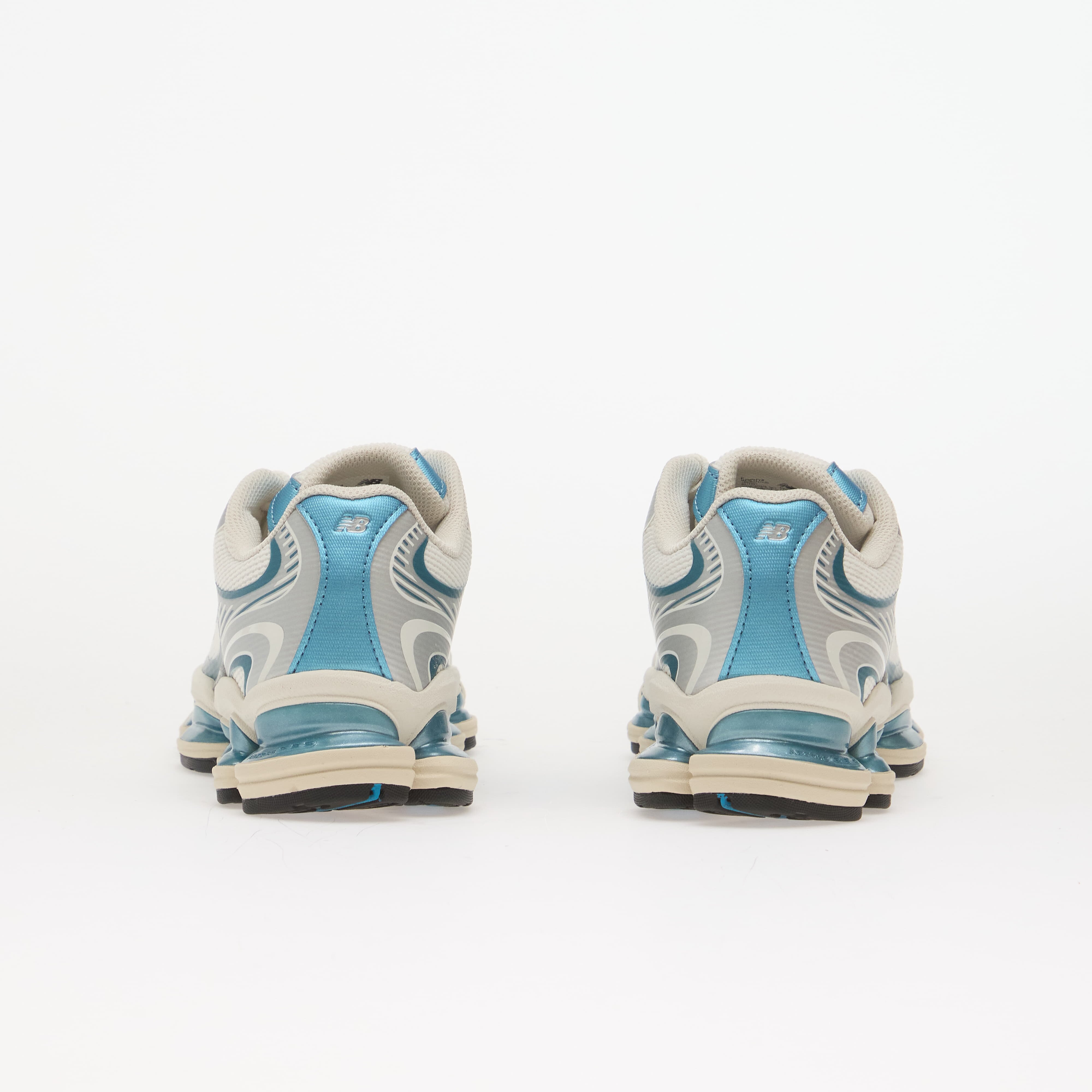 New Balance Сникърси 2000 Sea Salt/ Altitude Metallic
