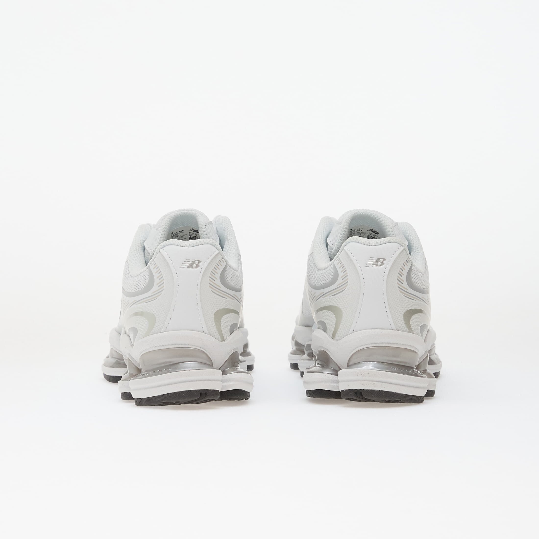 New Balance Сникърси 2000 White/ Silver Metallic