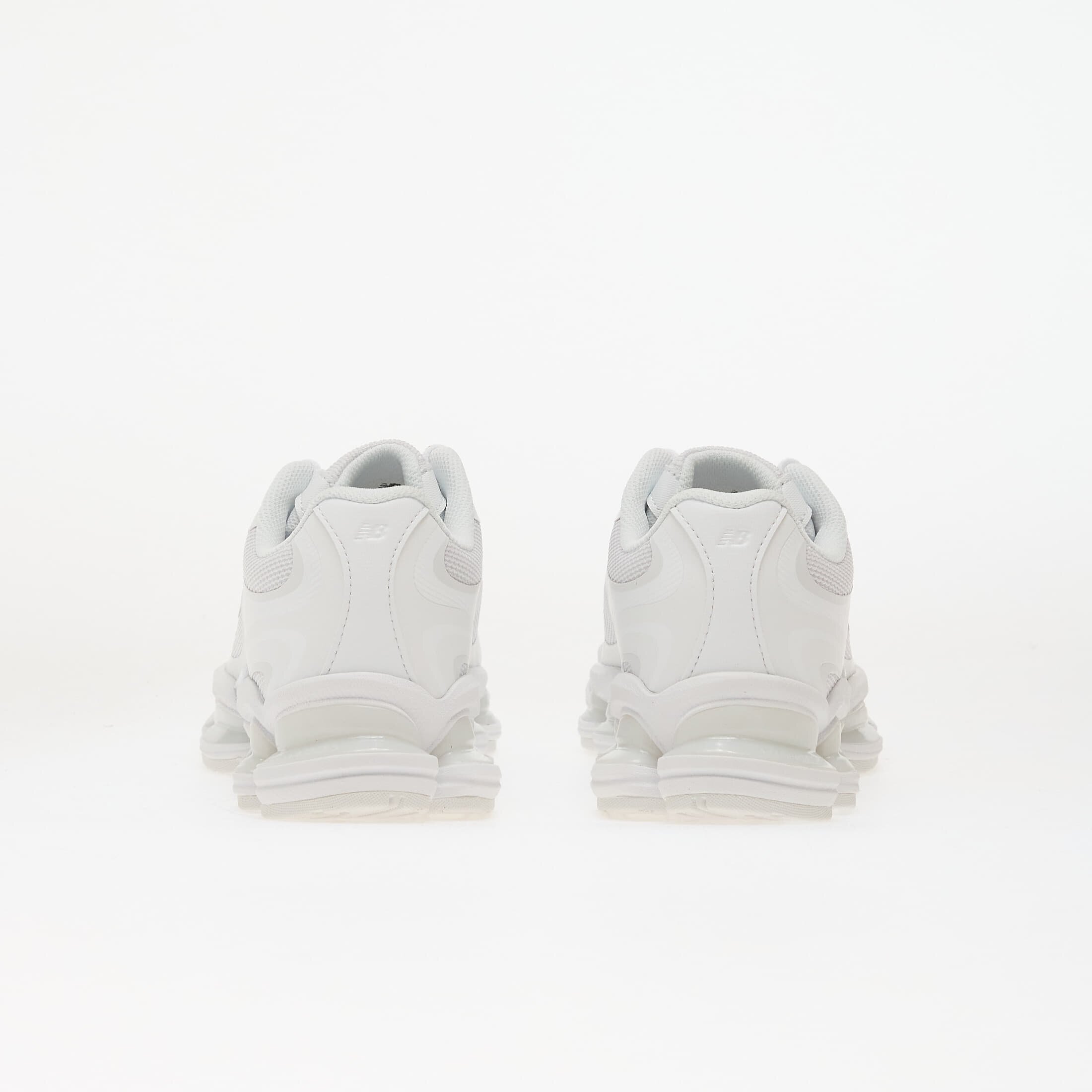 New Balance Сникърси 2000 White/ White/ Black