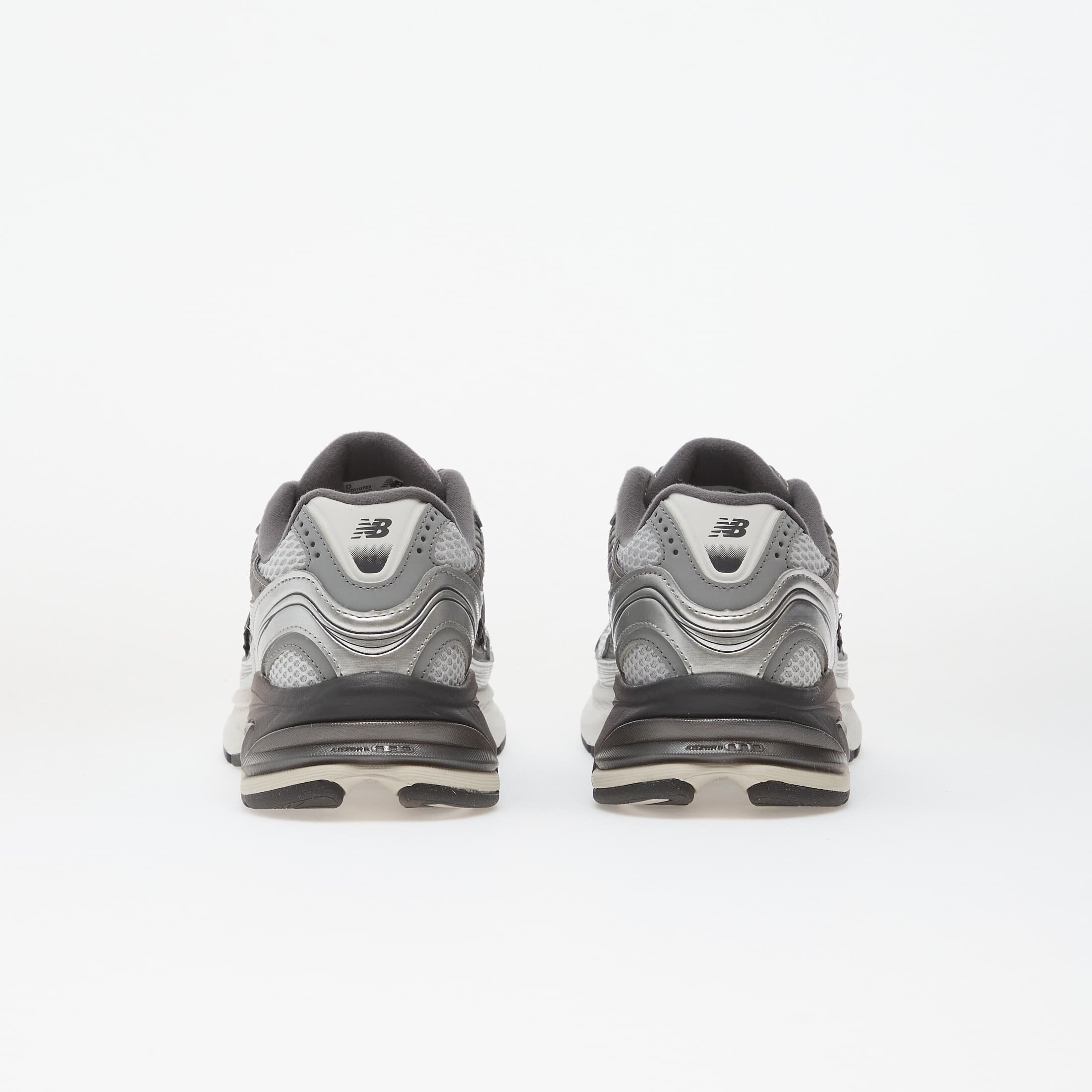 New Balance Сникърси 2010 Metallic Silver Grey