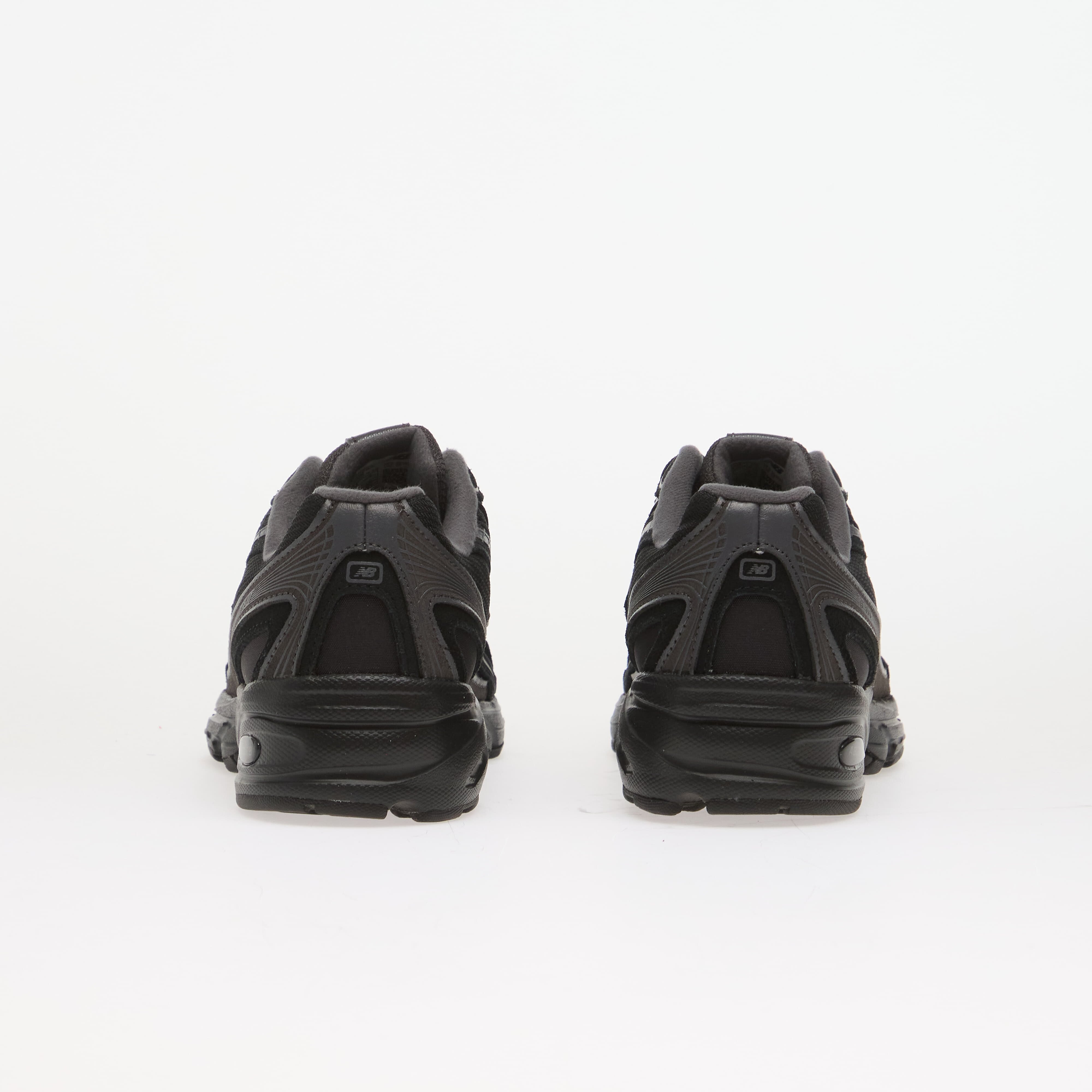 New Balance Сникърси 740 Black/ Black