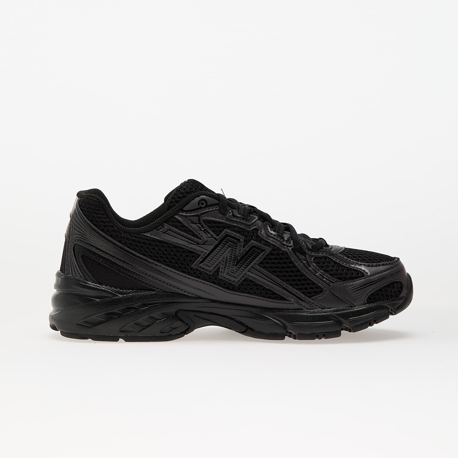New Balance Сникърси 740 Black/ Black Cement