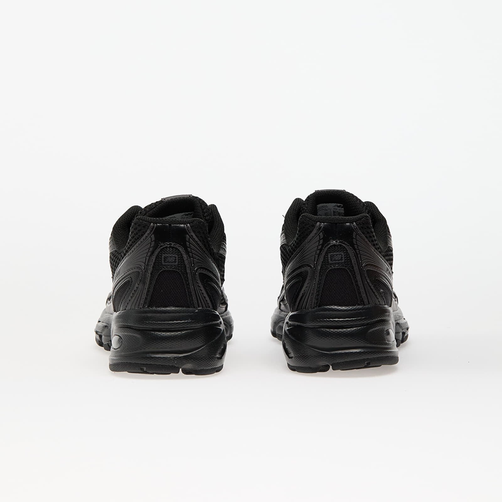 New Balance Сникърси 740 Black/ Black Cement