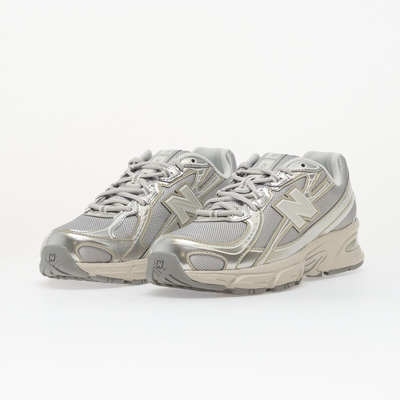 New Balance Сникърси 740 Metallic Silver/ Metallic Silver