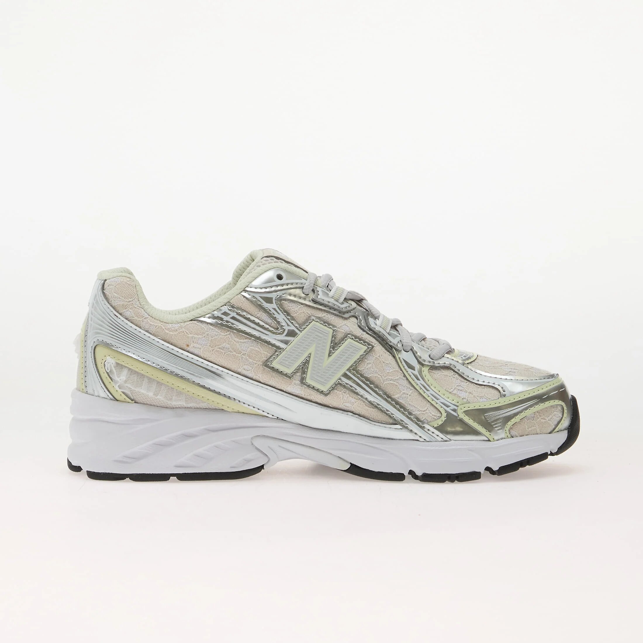 New Balance Сникърси 740 Moonbeam/ Light Silver Metallic