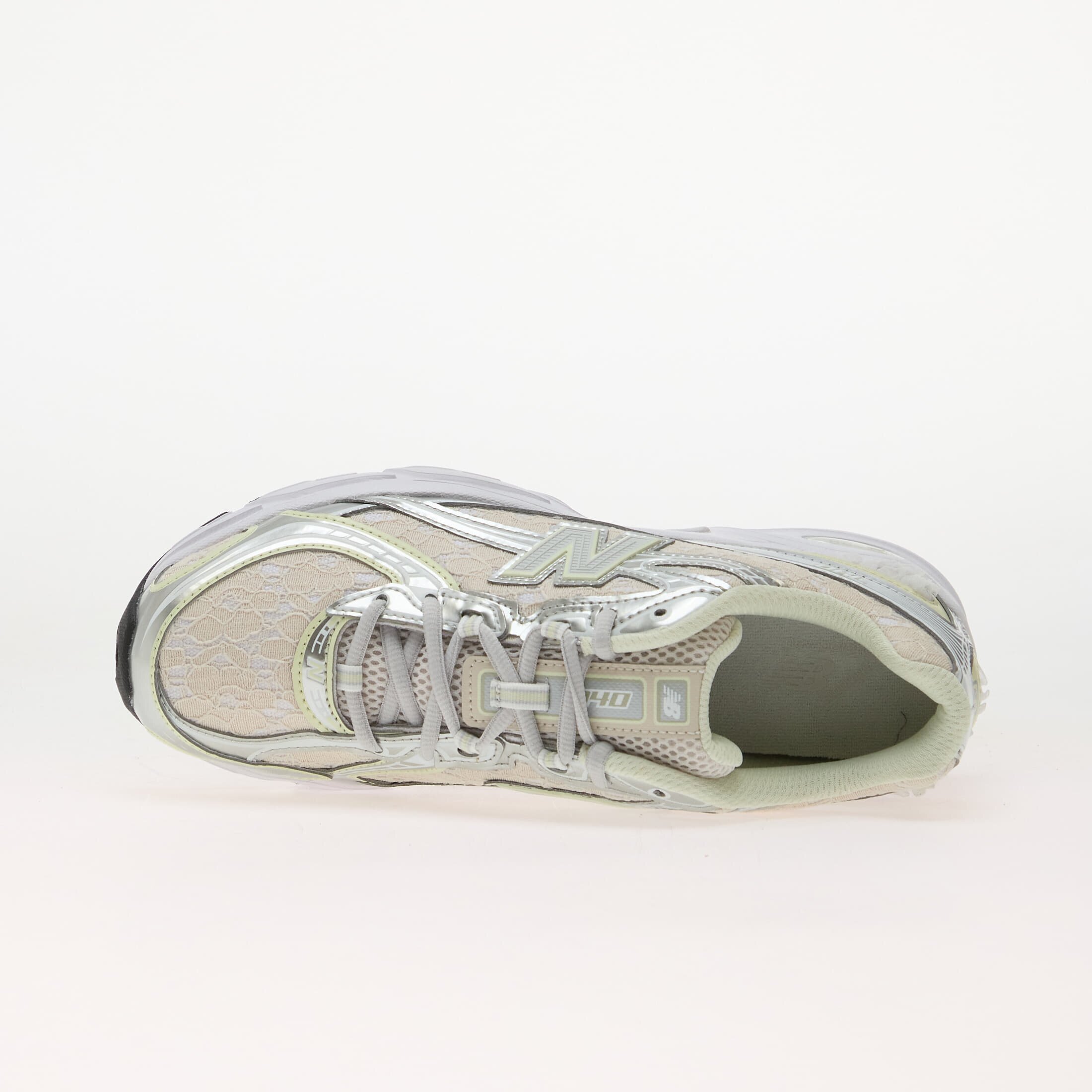 New Balance Сникърси 740 Moonbeam/ Light Silver Metallic
