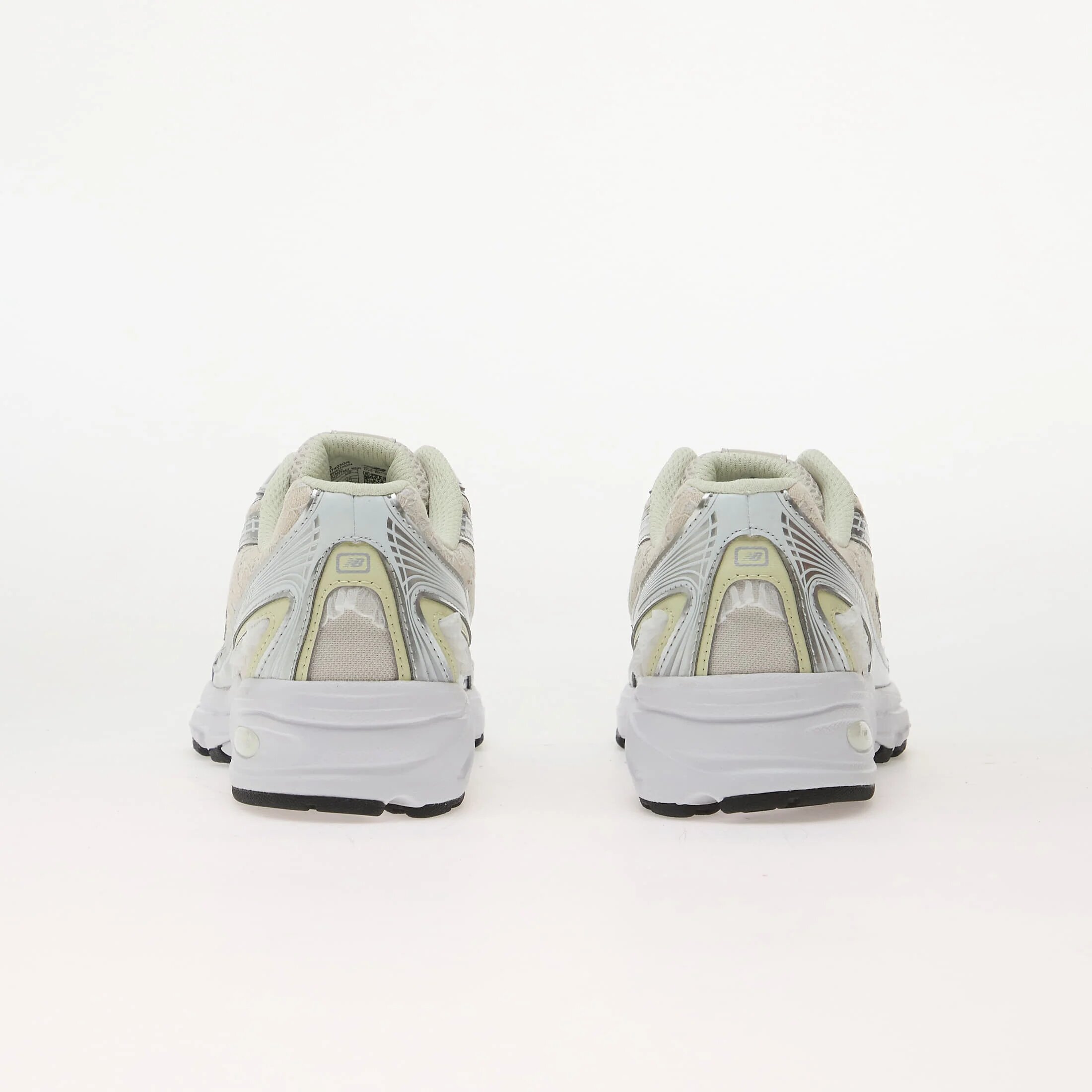 New Balance Сникърси 740 Moonbeam/ Light Silver Metallic