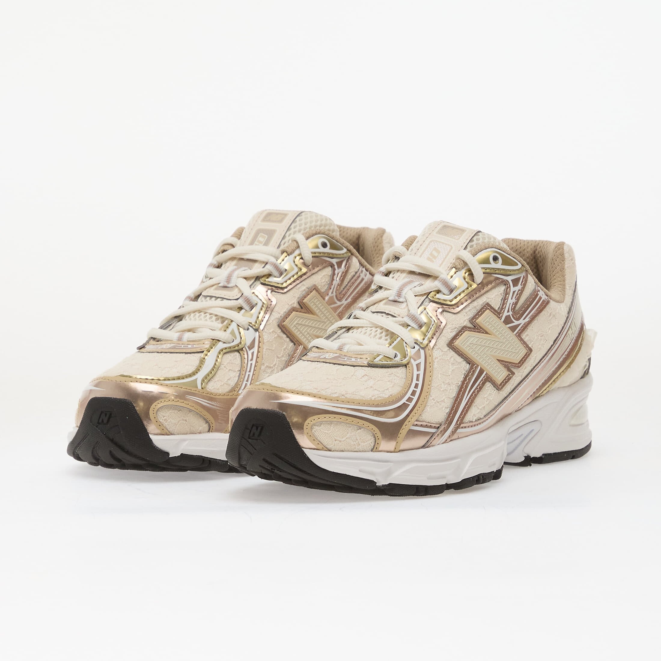 New Balance Сникърси 740 Sea Salt/ Silver Metallic