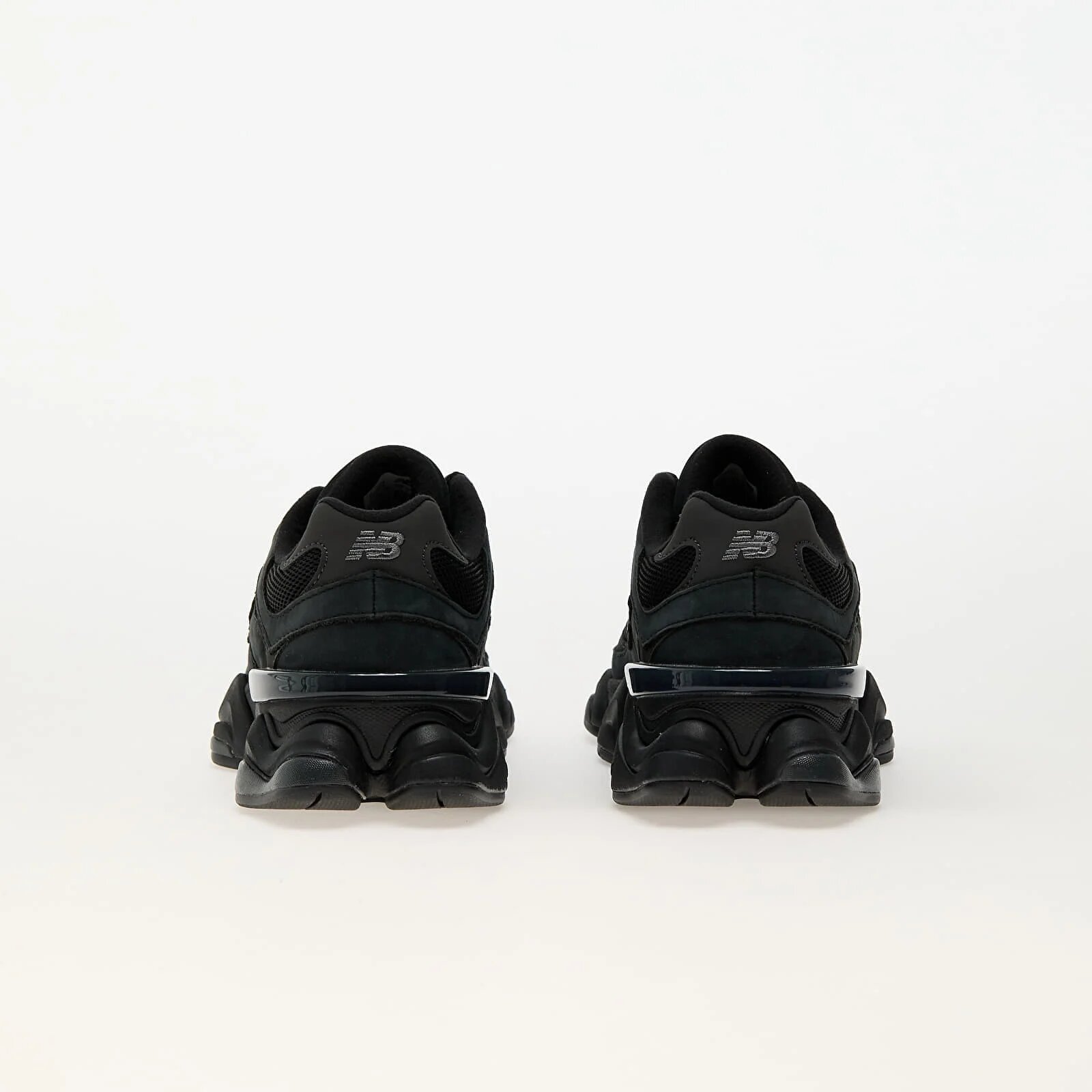 New Balance Сникърси 9060 Black/ Black Cement Zge