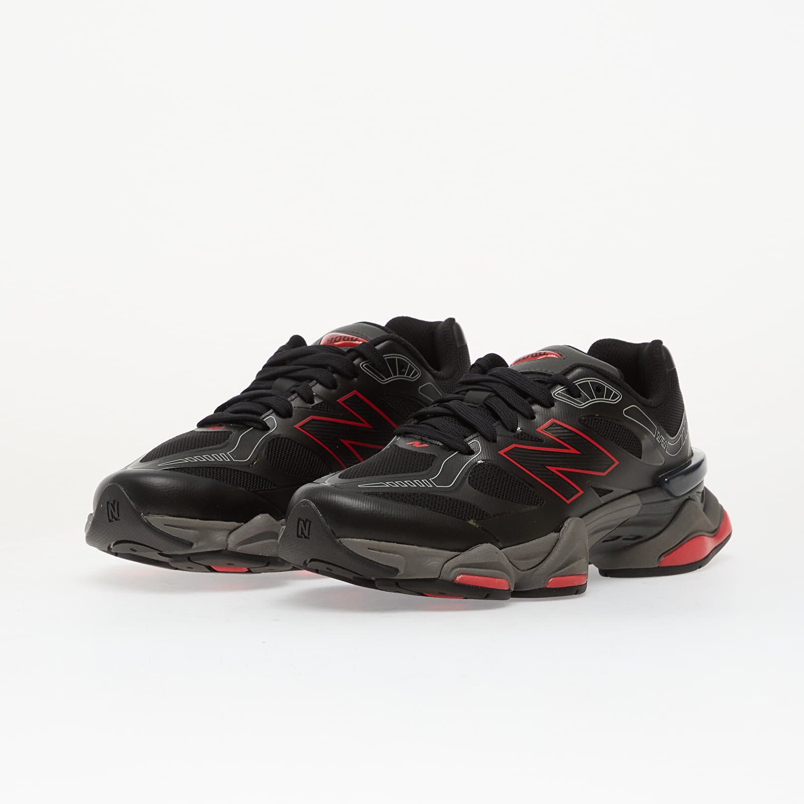 New Balance Сникърси 9060 Black/ Fire Cracker