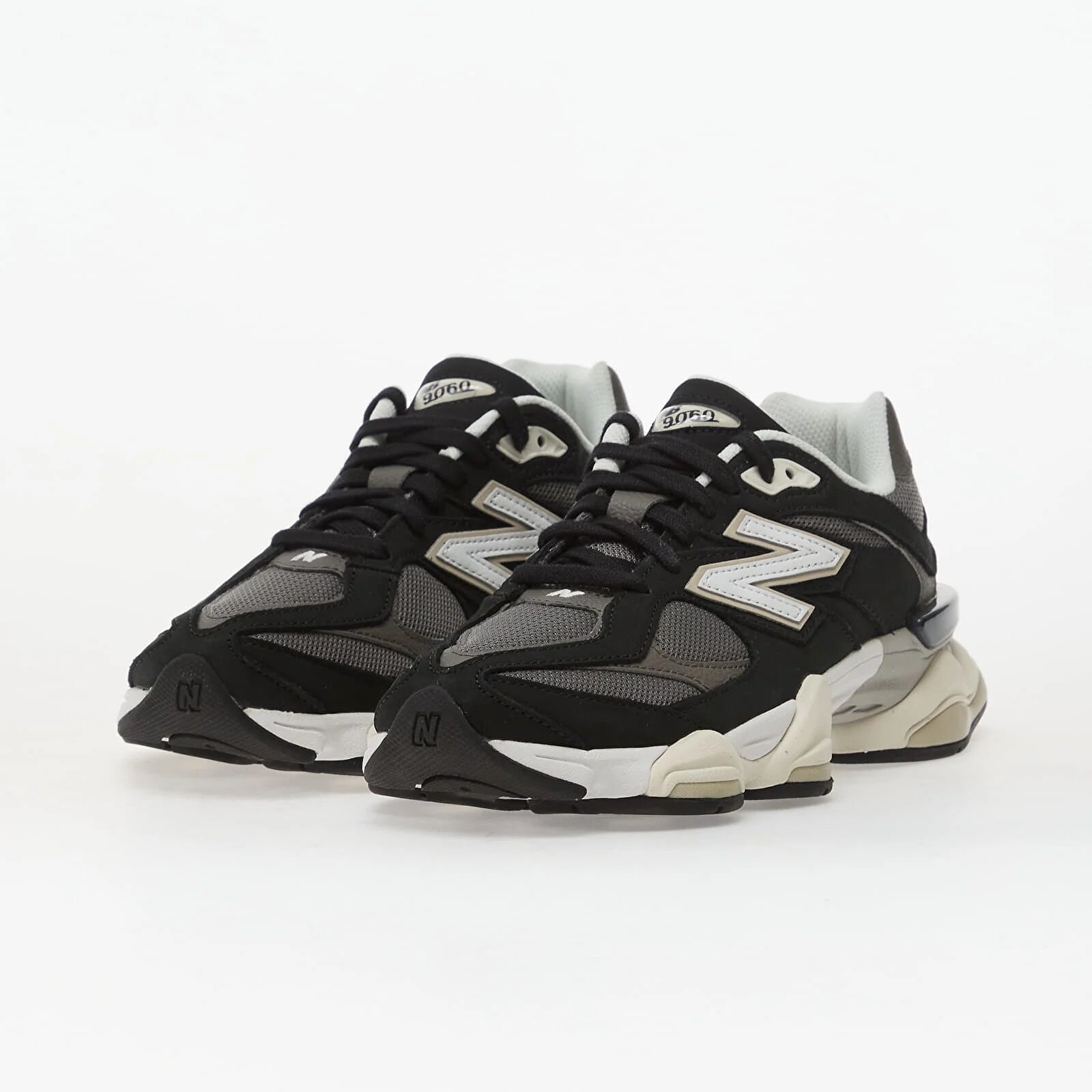 New Balance Сникърси 9060 Black/ Tornado