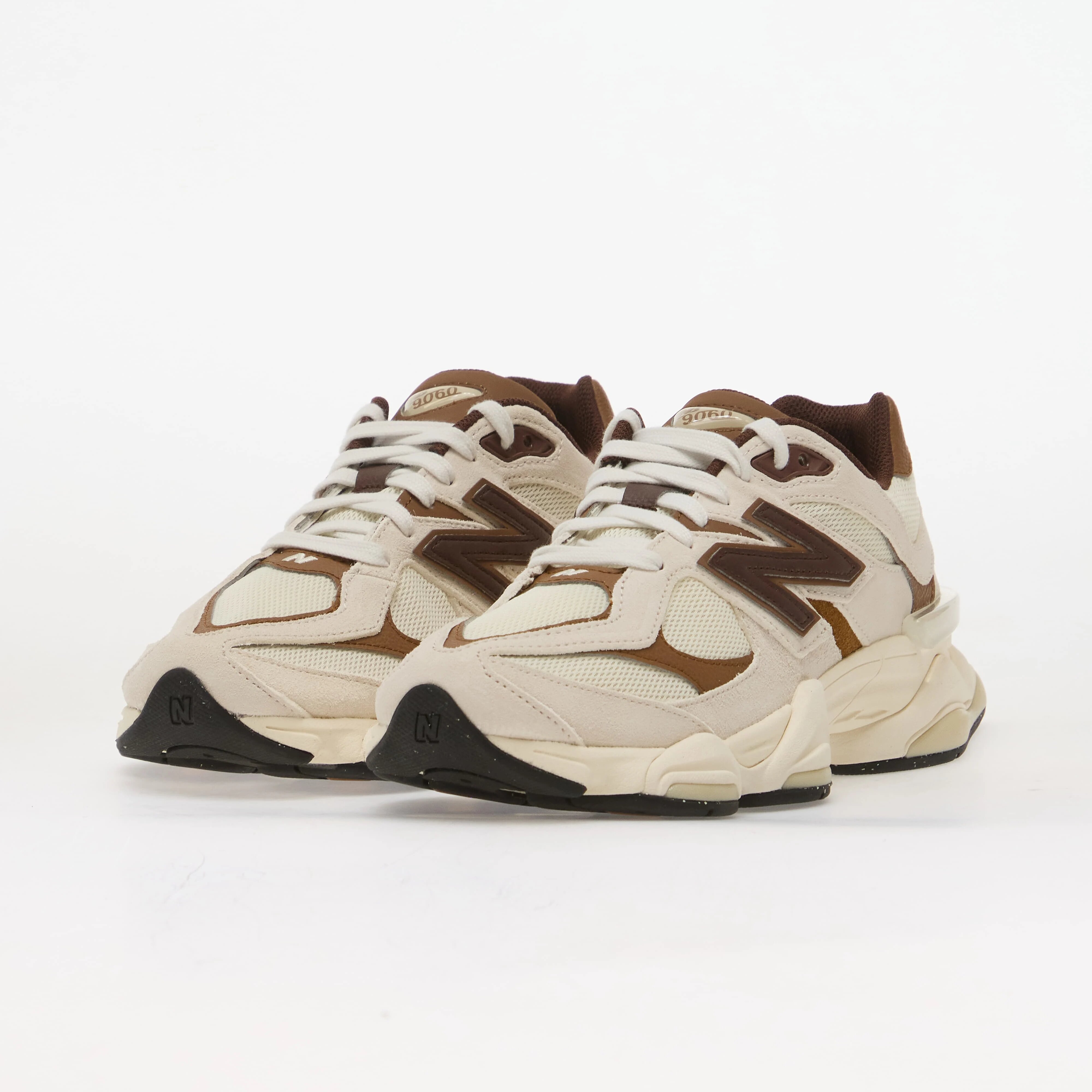 New Balance Сникърси 9060 Breakfast Tea/ Angora