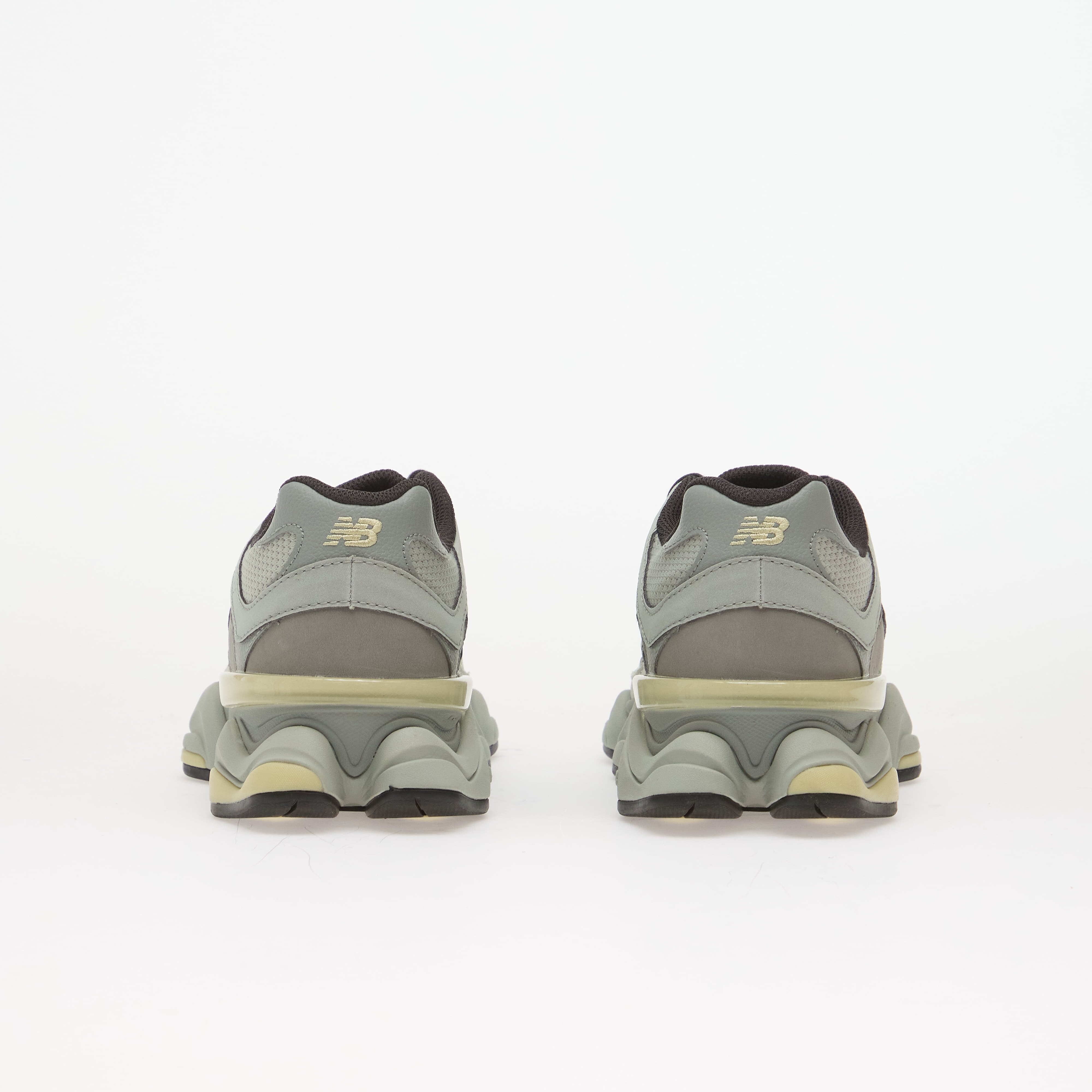 New Balance Сникърси 9060 Silver Moss/ Morel