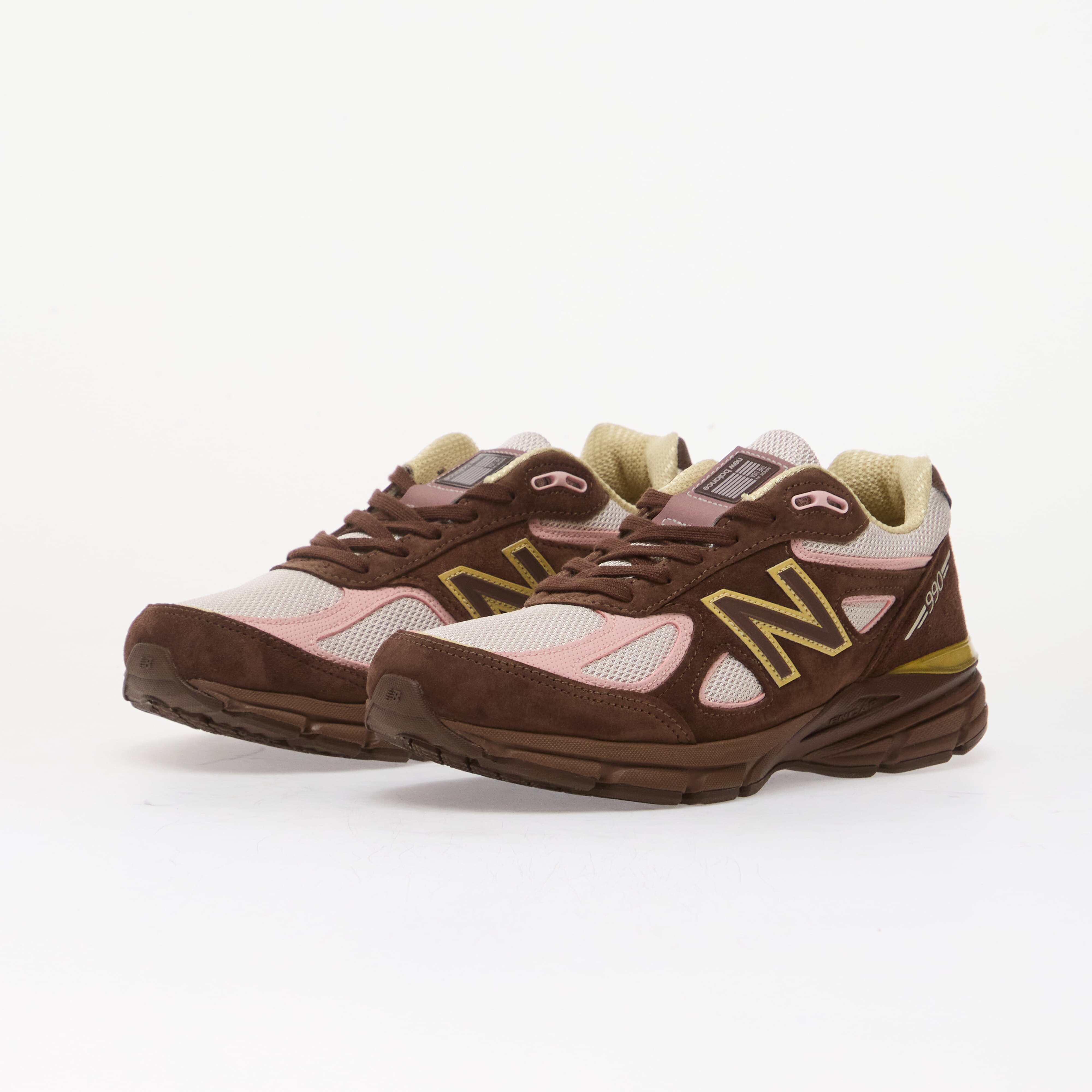 New Balance Сникърси 990v4 Pumpernickel/ Pink Chalk/ Alabaster