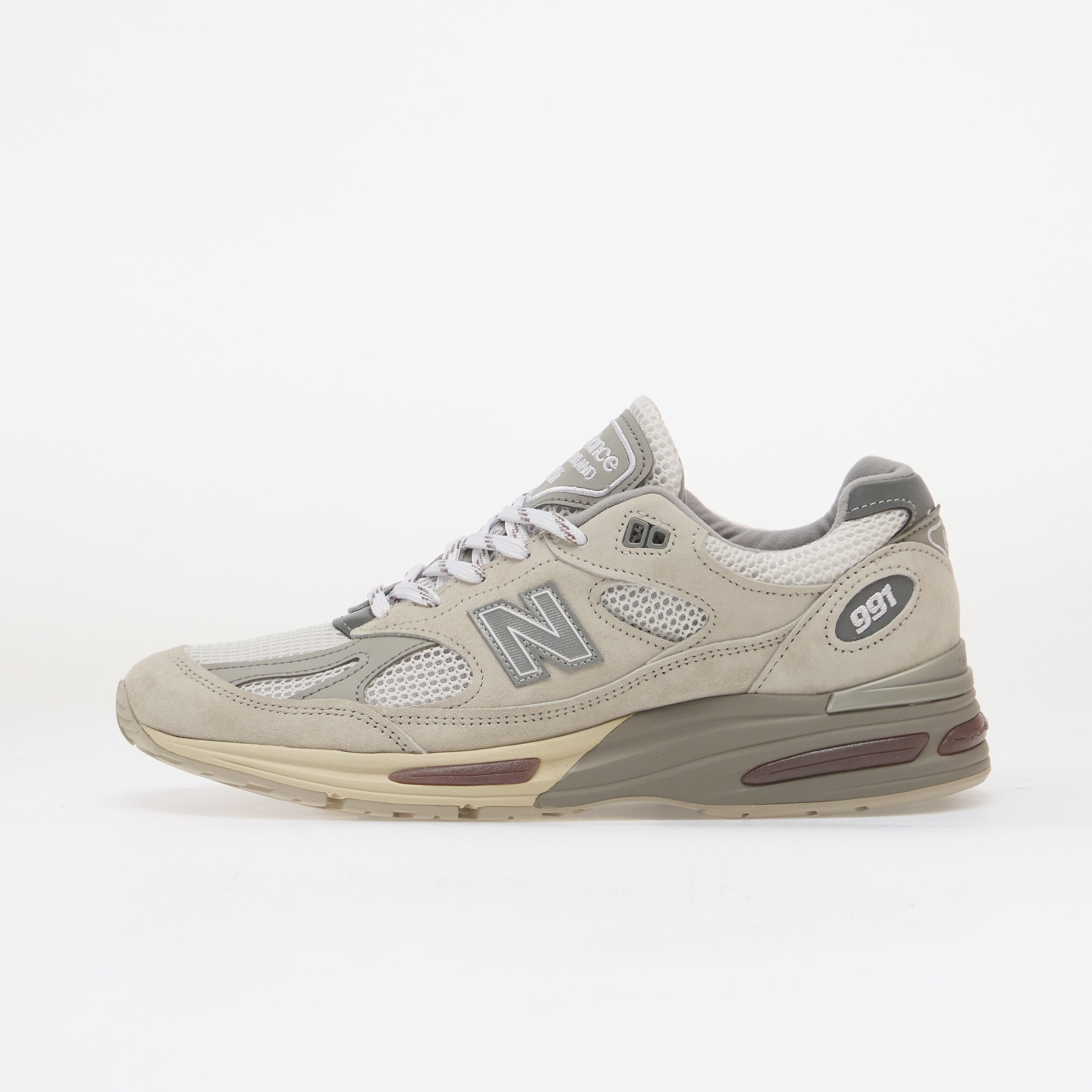 New Balance Сникърси 991 Made in UK Wind Chime/ Brilliant White/ Flint Gray