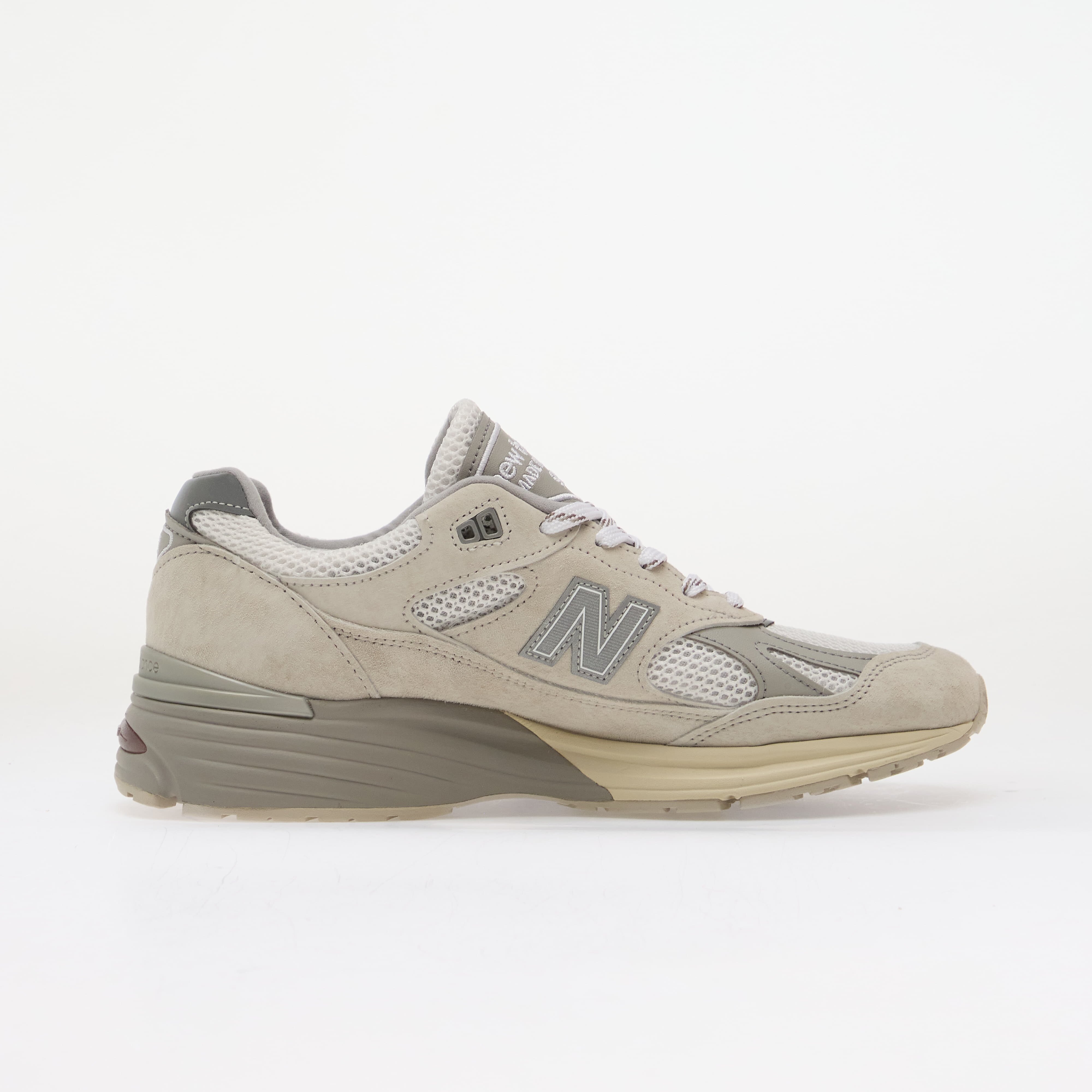 New Balance Сникърси 991 Made in UK Wind Chime/ Brilliant White/ Flint Gray