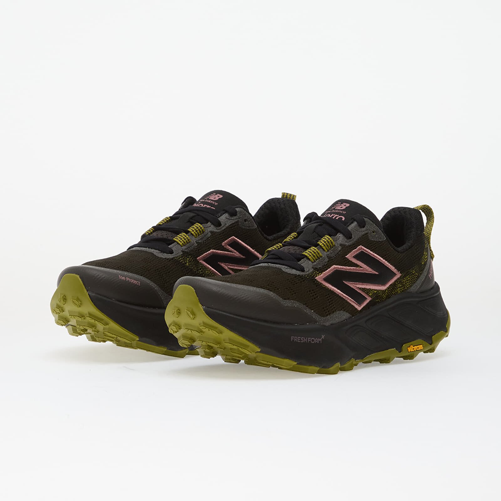 New Balance Сникърси Fresh Foam X Hierro v9 Faded Black/ Rosewood