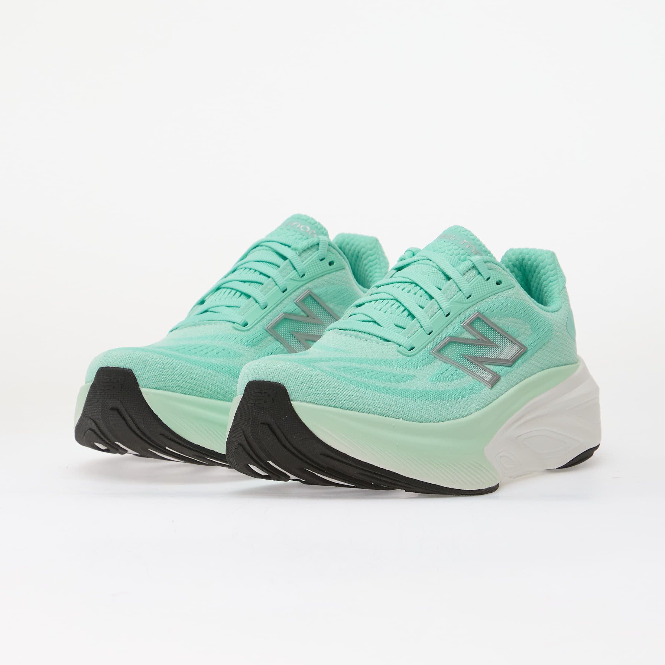 New Balance Сникърси Fresh Foam x More v6 Bright Mint/ Cosmic Jade