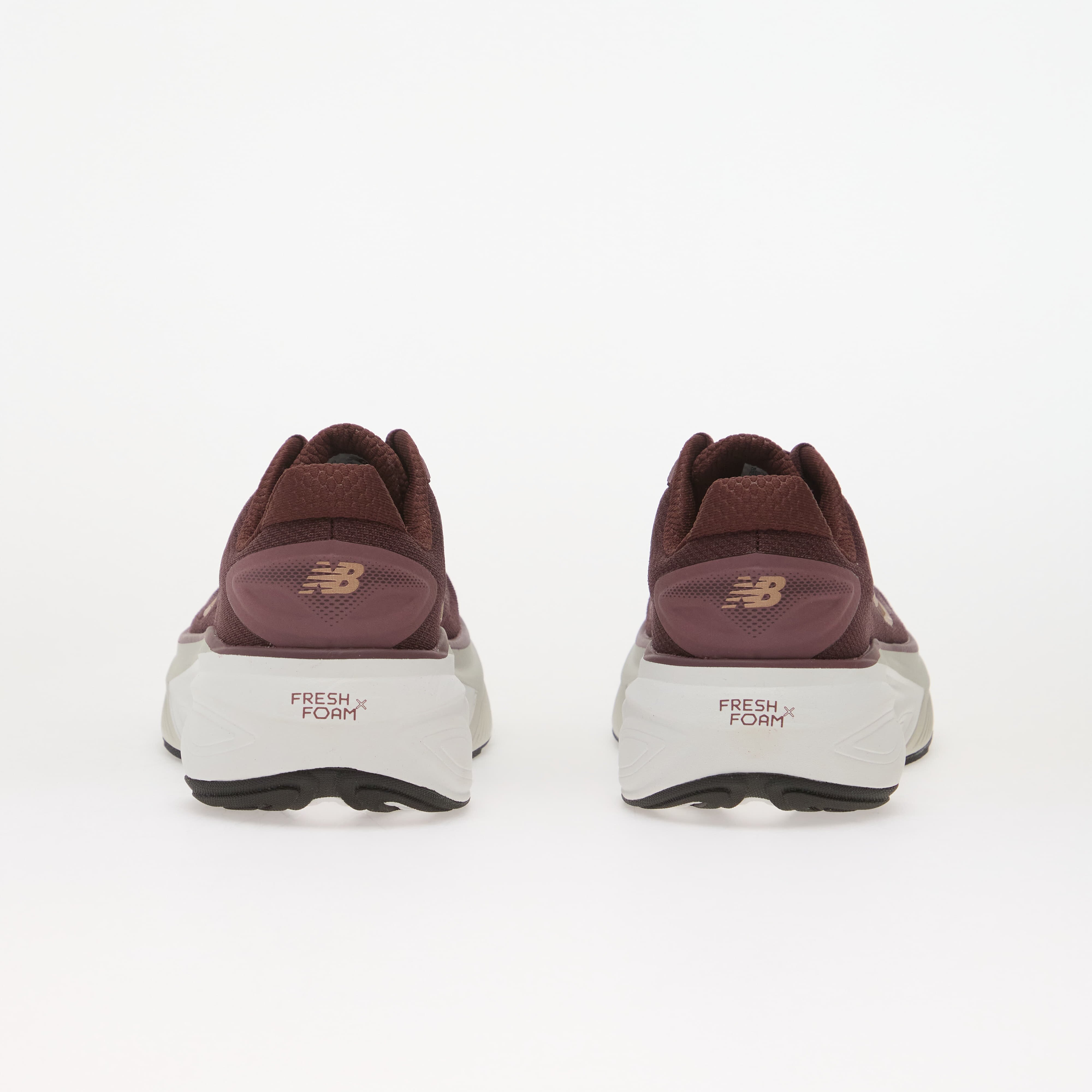 New Balance Сникърси Fresh Foam x More v6 Cherry Leather/ Fast Track