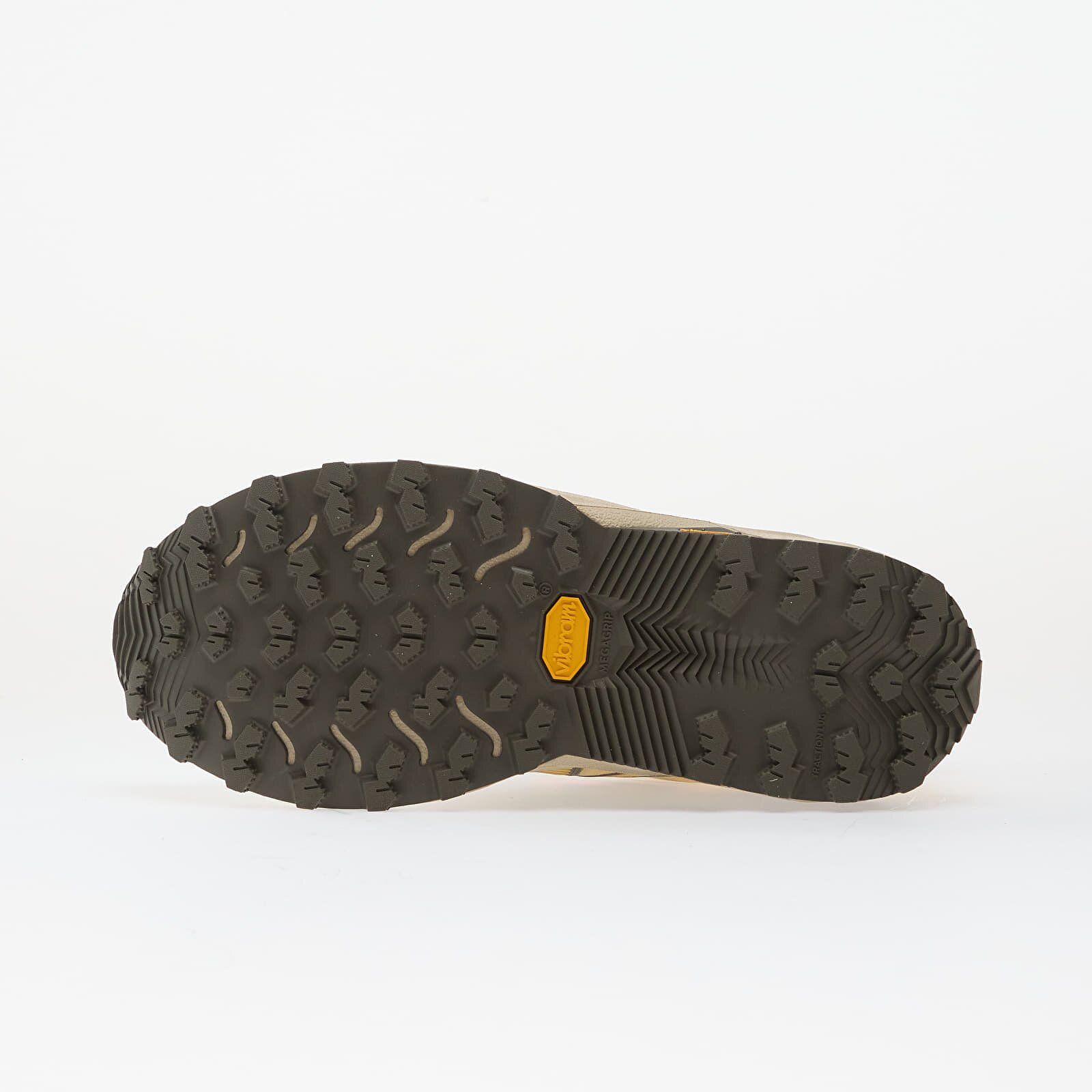 New Balance Сникърси FuelCell Rebel Trail White Peach/ Timberwolf