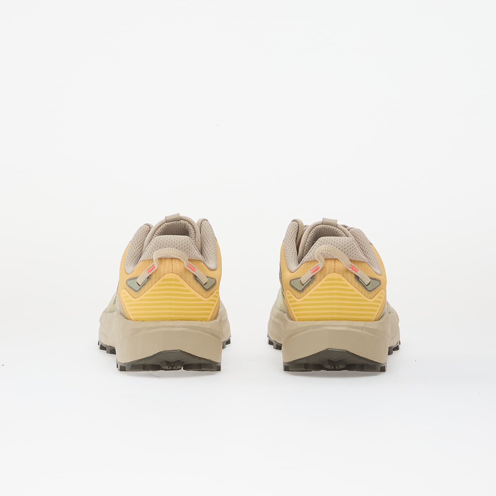 New Balance Сникърси FuelCell Rebel Trail White Peach/ Timberwolf