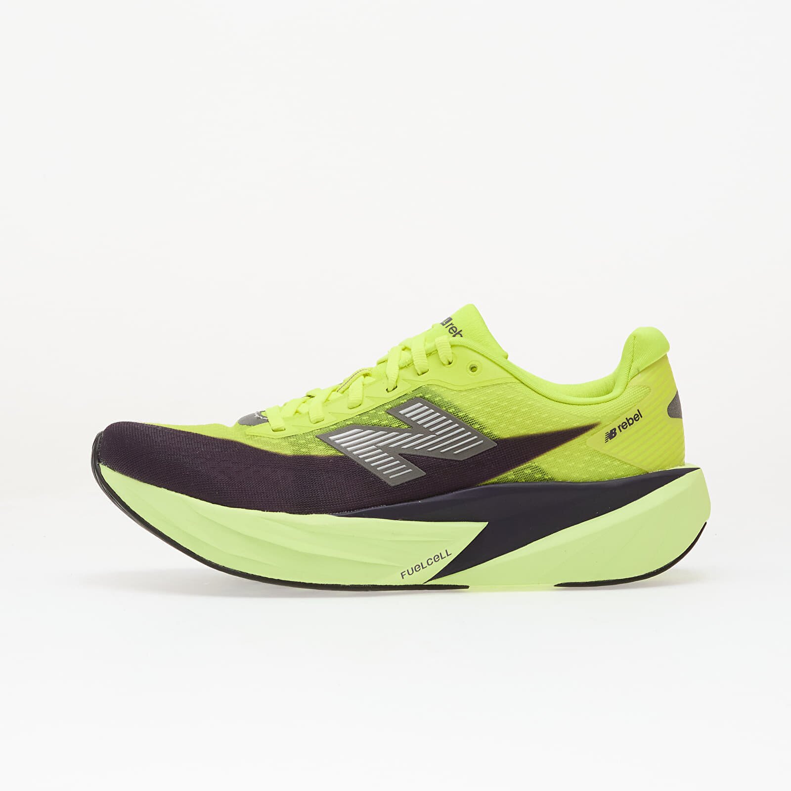 New Balance Сникърси FuelCell Rebel v5 Alkaline Green/ Boyseerry/ Dark Silver Metallic