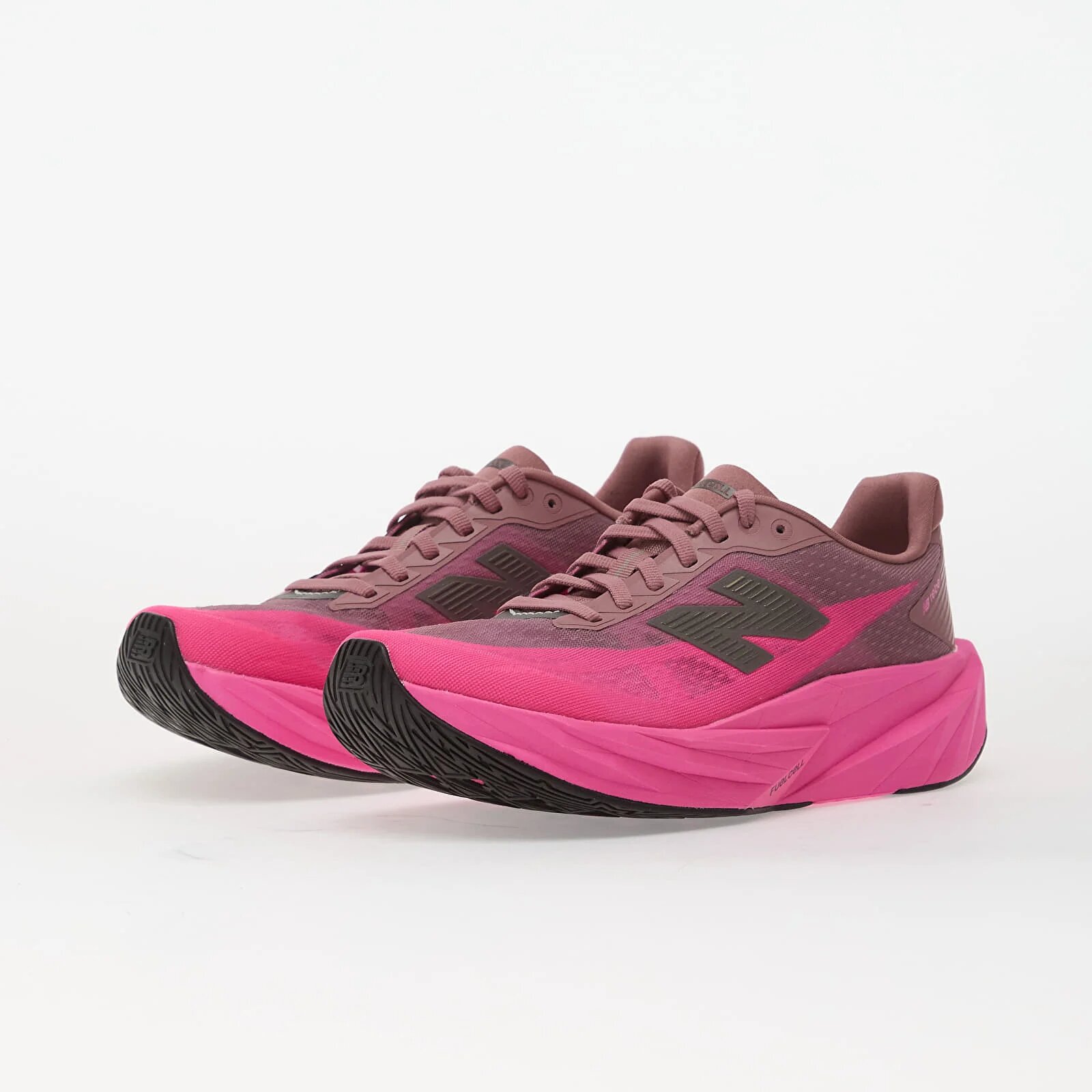 New Balance Сникърси FuelCell Rebel v5 Pink Heat/ Rosewood