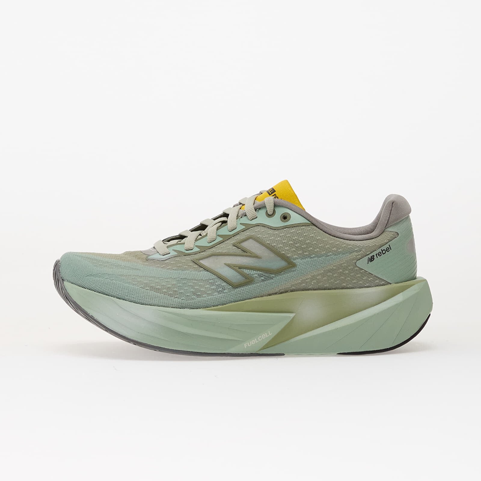 New Balance Сникърси Fuelcell Rebel v5 Td5 Garter Snake/ Mosaic Green/ Ginger Lemon