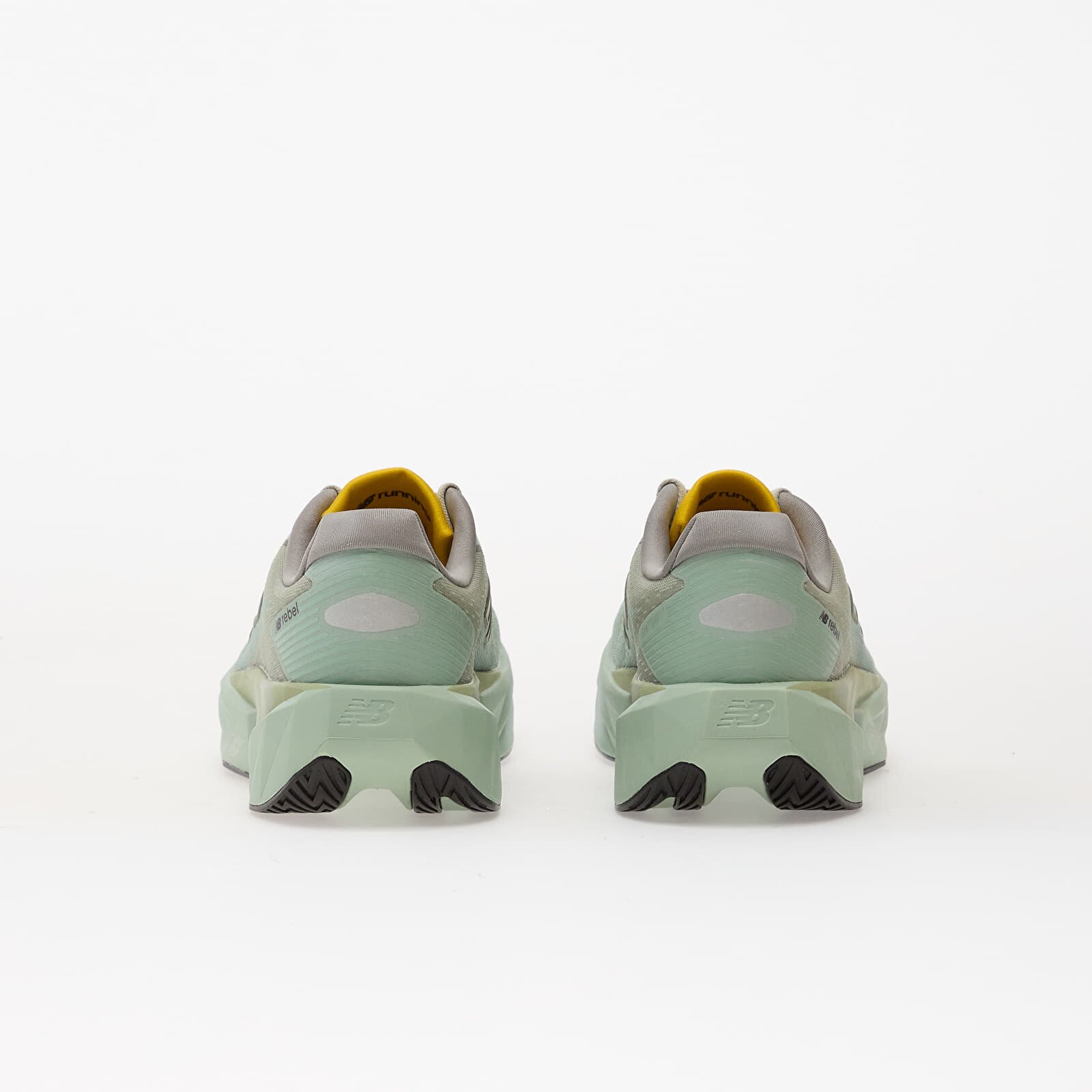 New Balance Сникърси Fuelcell Rebel v5 Td5 Garter Snake/ Mosaic Green/ Ginger Lemon
