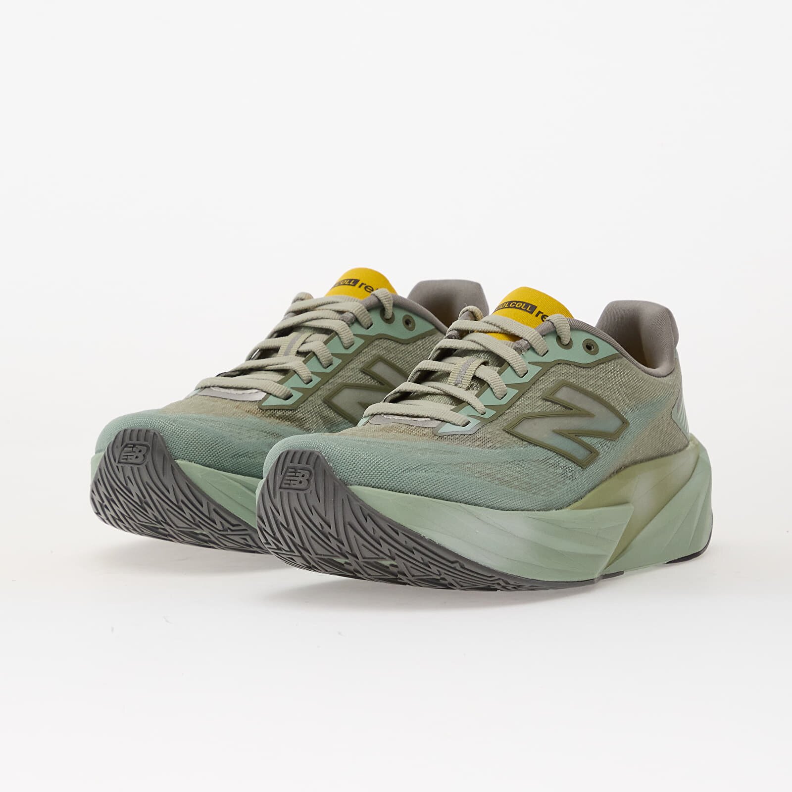 New Balance Сникърси Fuelcell Rebel v5 Td5 Garter Snake/ Mosaic Green/ Ginger Lemon